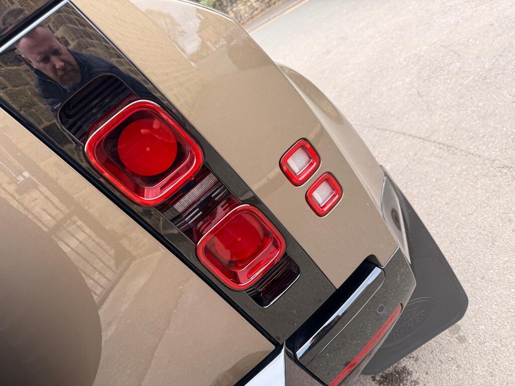 Land Rover Defender 90 - Image 28