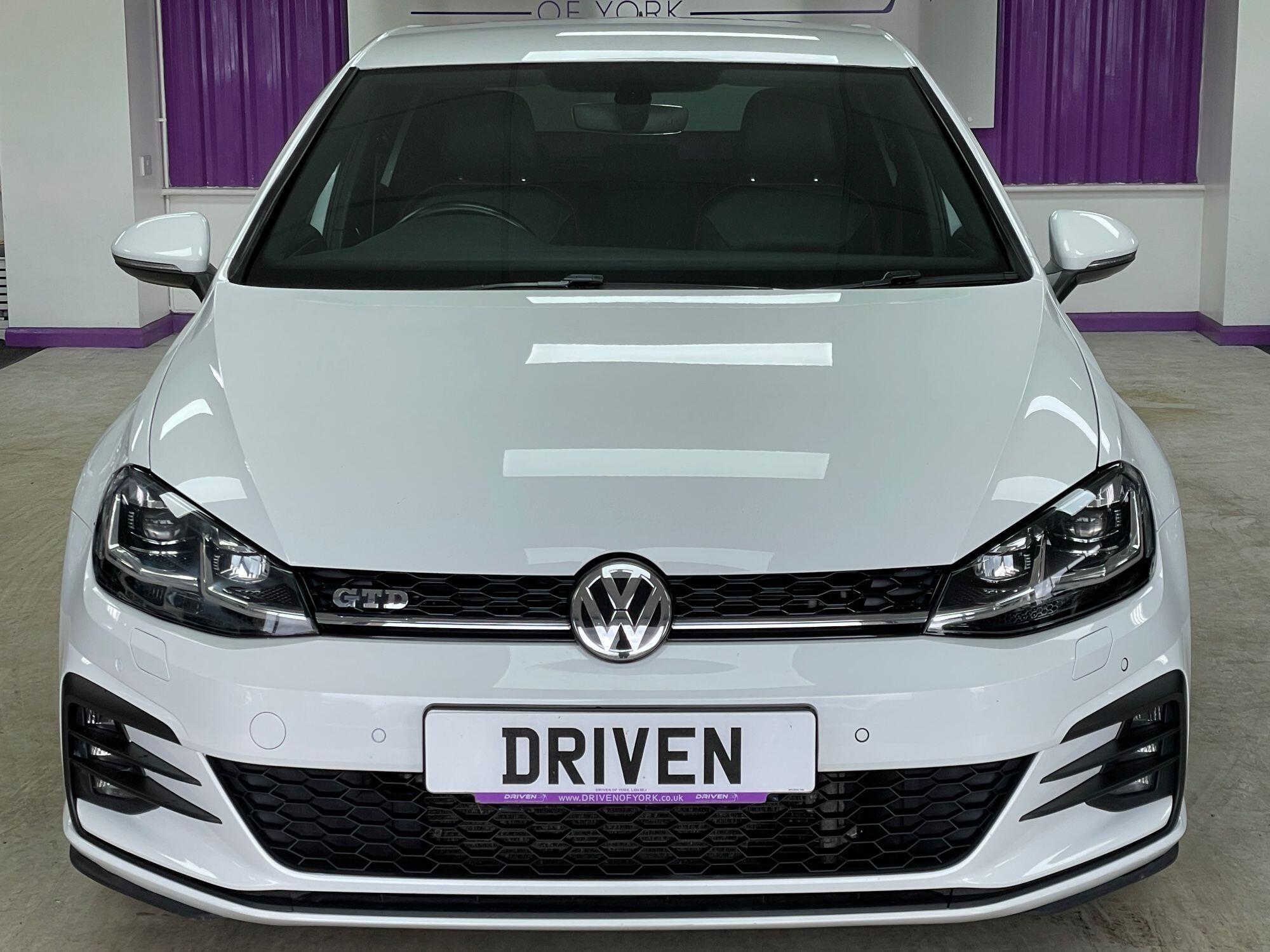 Volkswagen Golf - Image 7