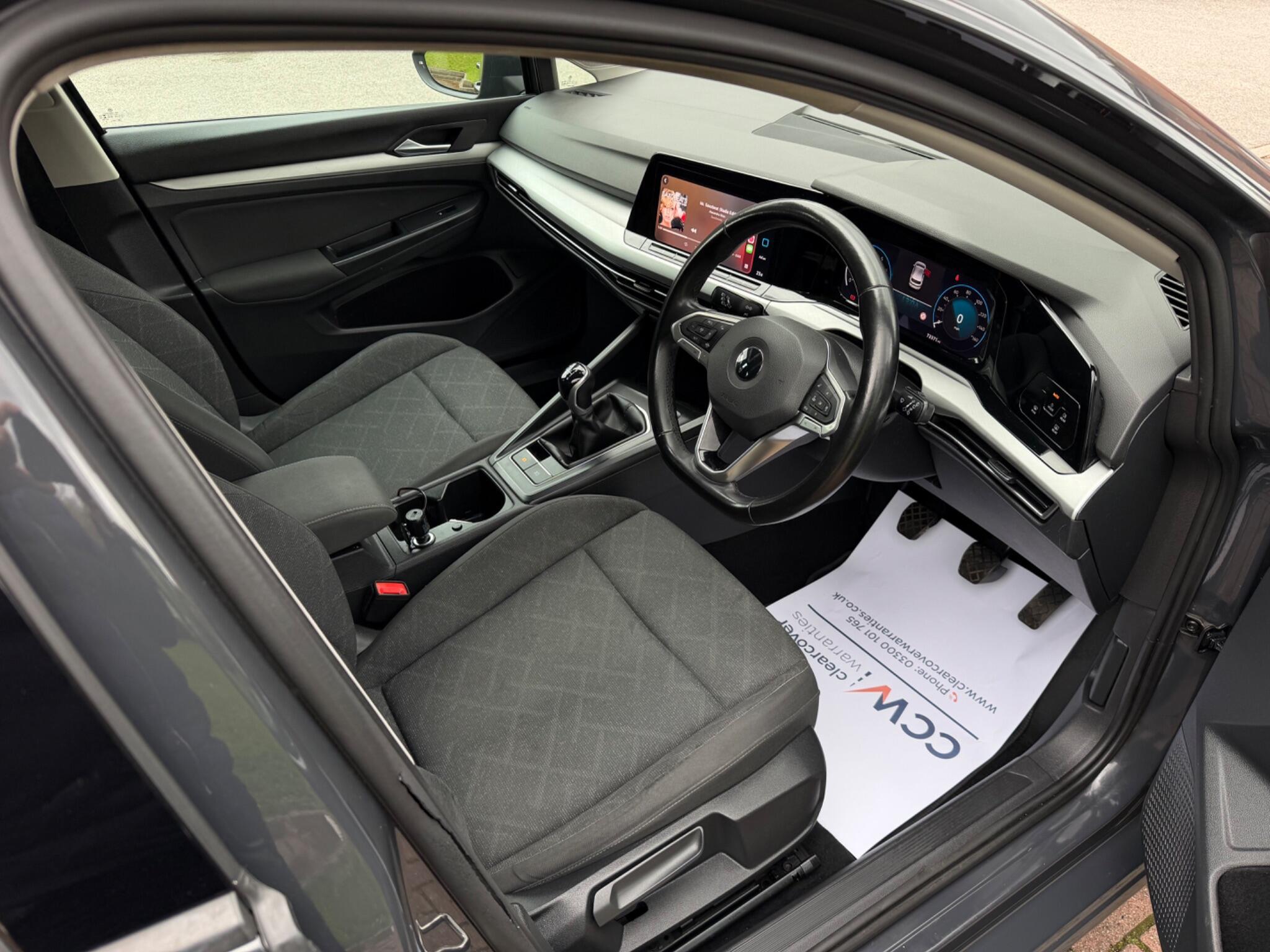 Volkswagen Golf - Image 29