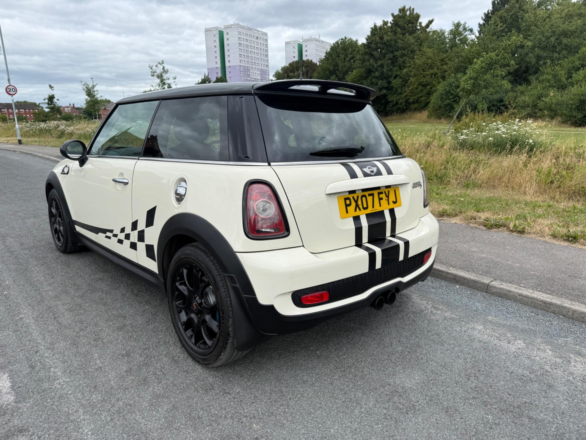 MINI Hatch - Image 5