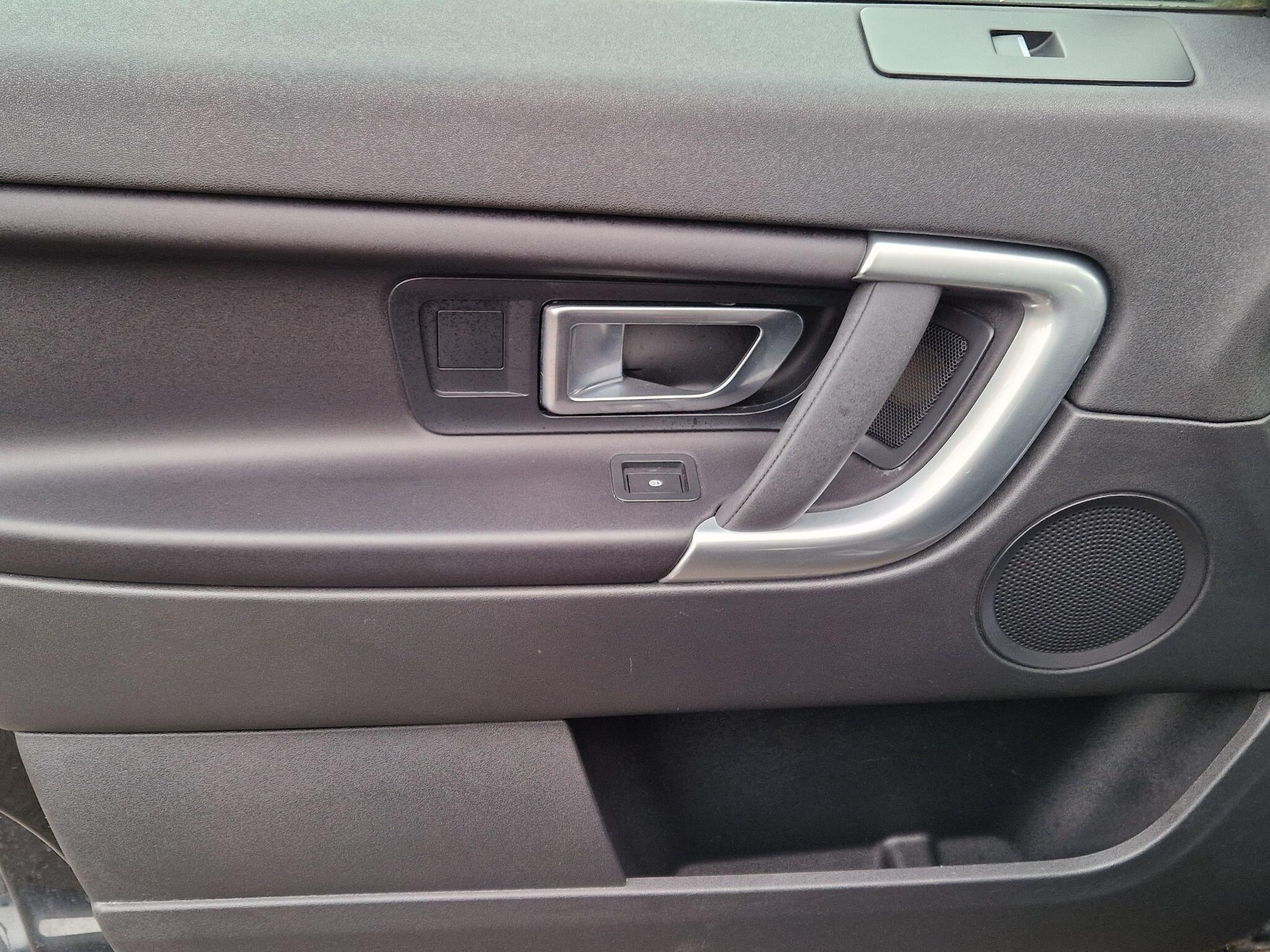 Land Rover DISCOVERY SPORT - Image 38