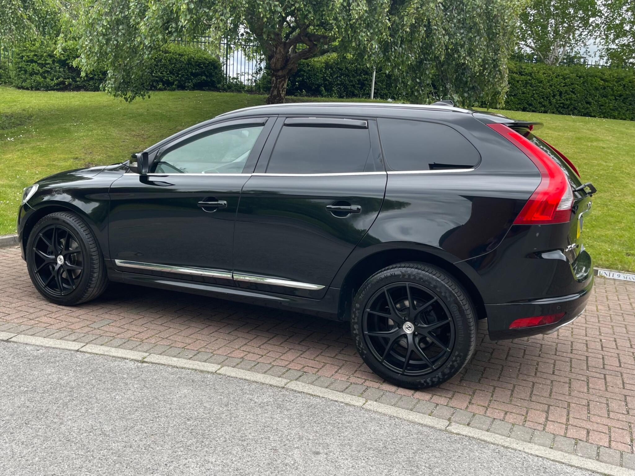 Volvo XC60 - Image 9