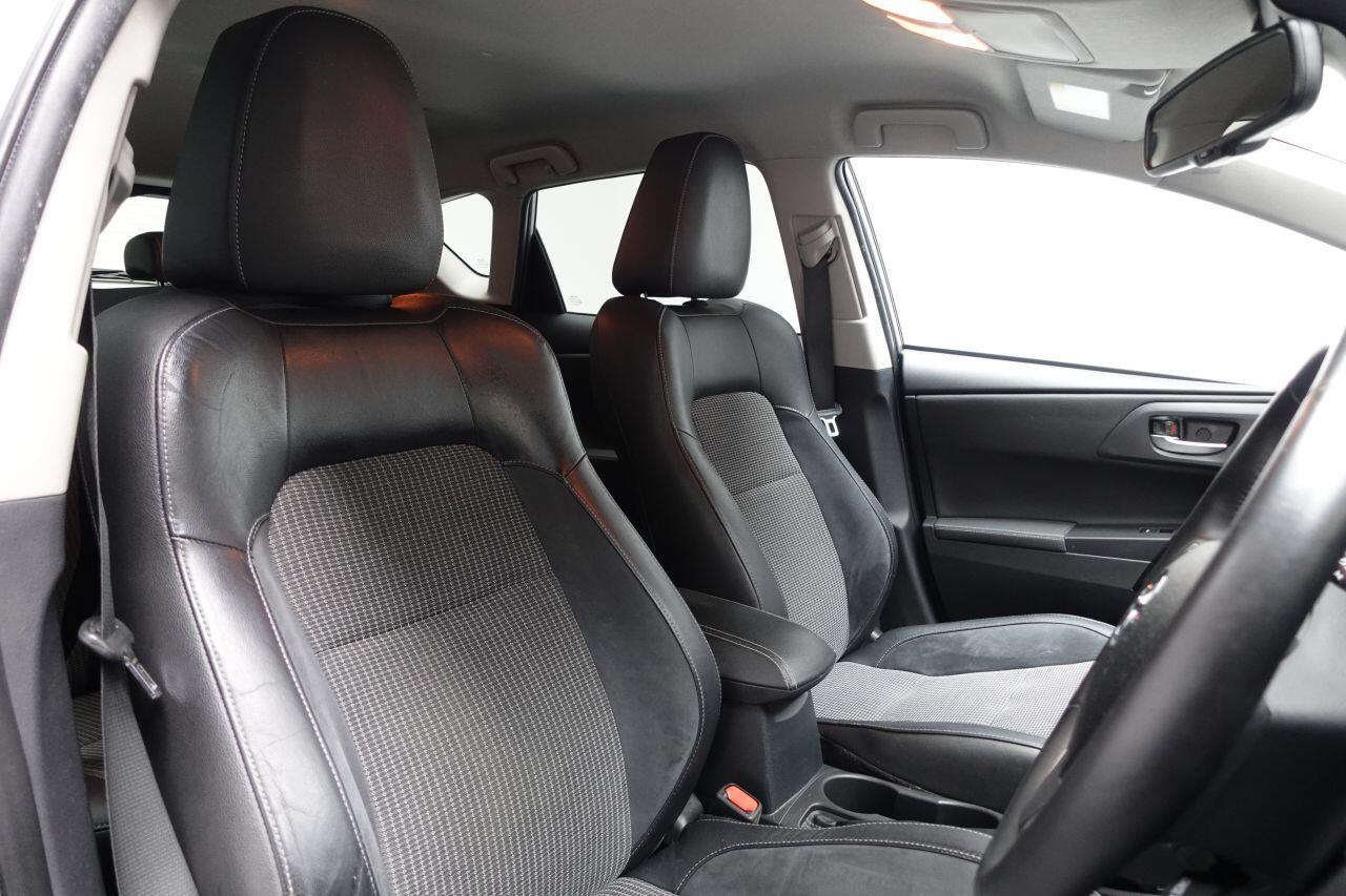 Toyota Auris - Image 3