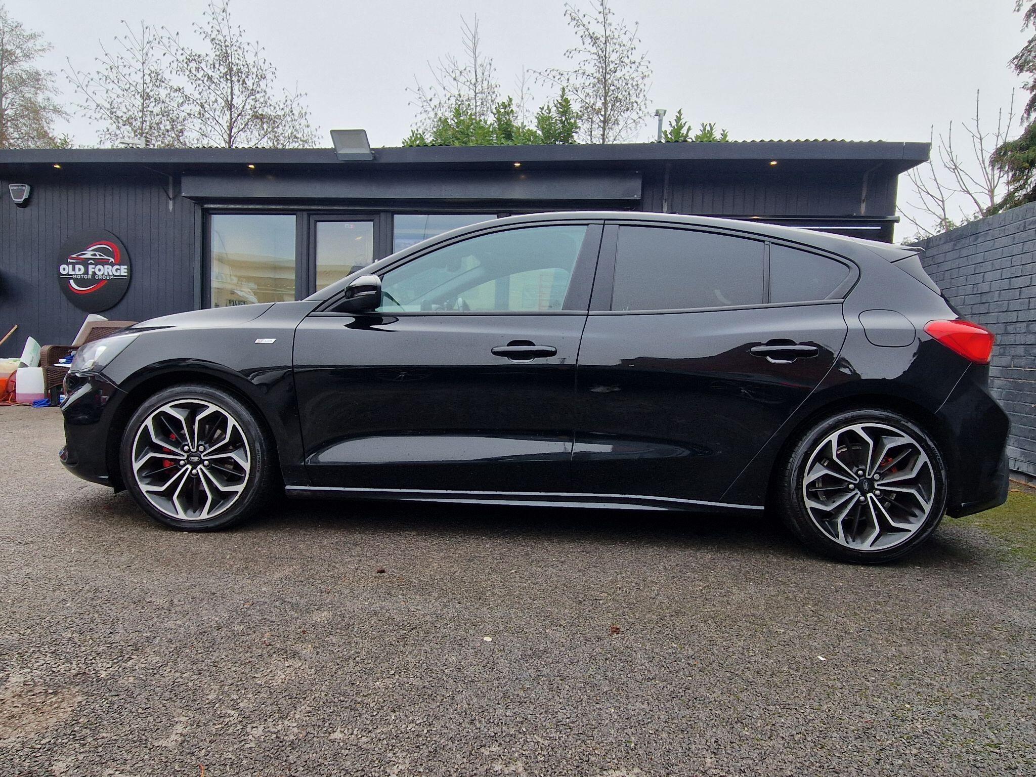 Ford Focus - Image 6