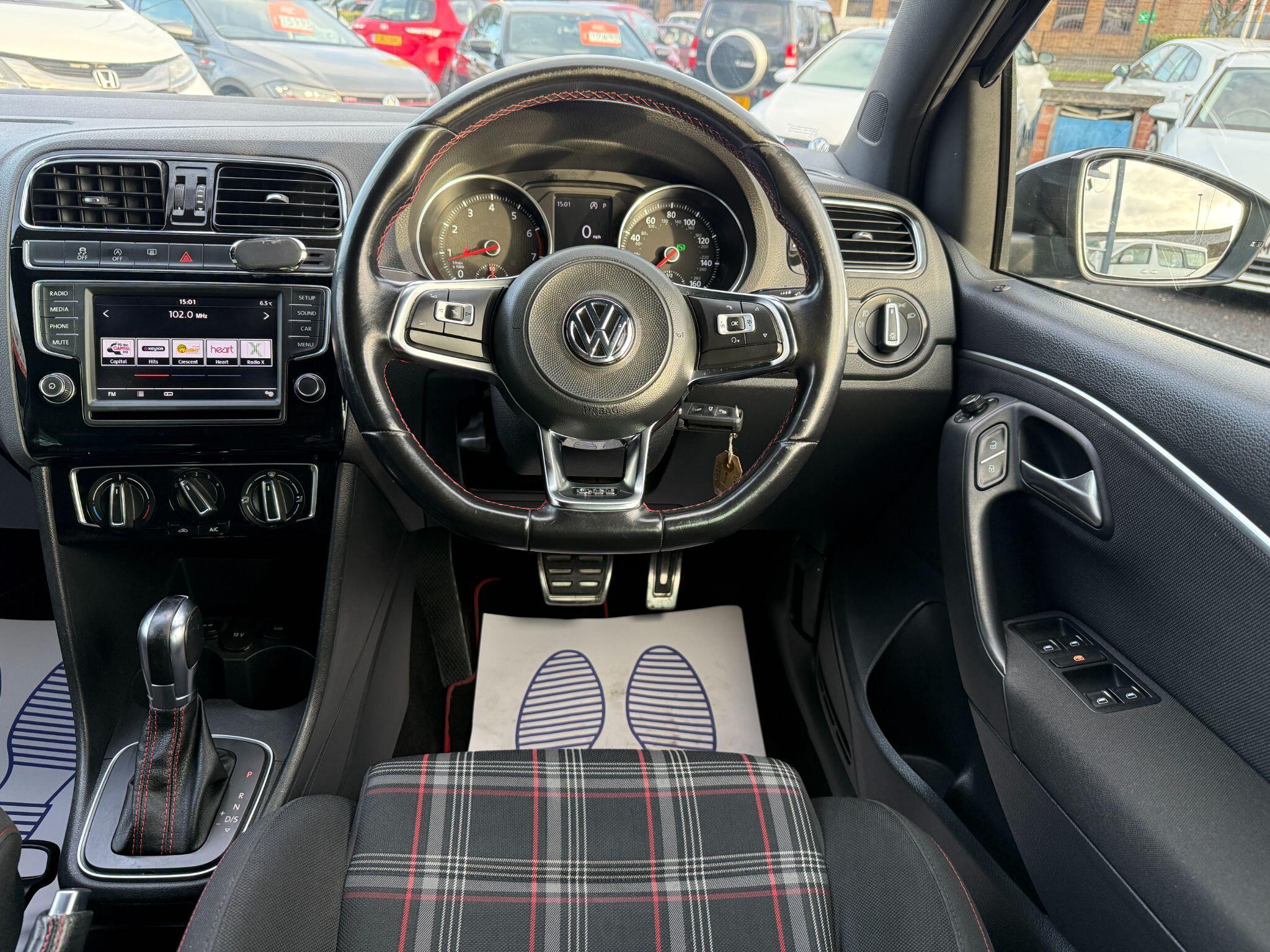 Volkswagen Polo - Image 32