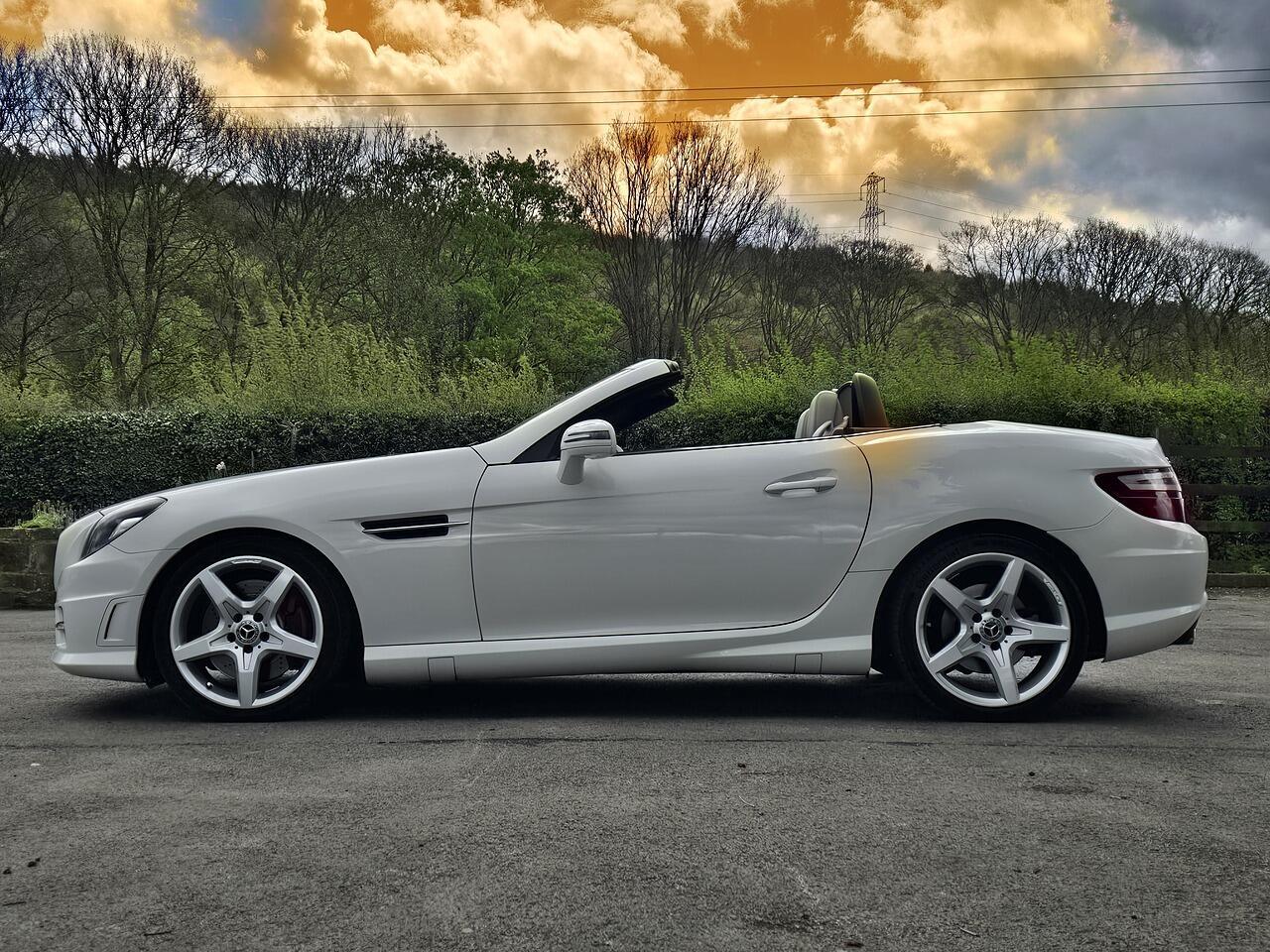 Mercedes SLK - Image 19