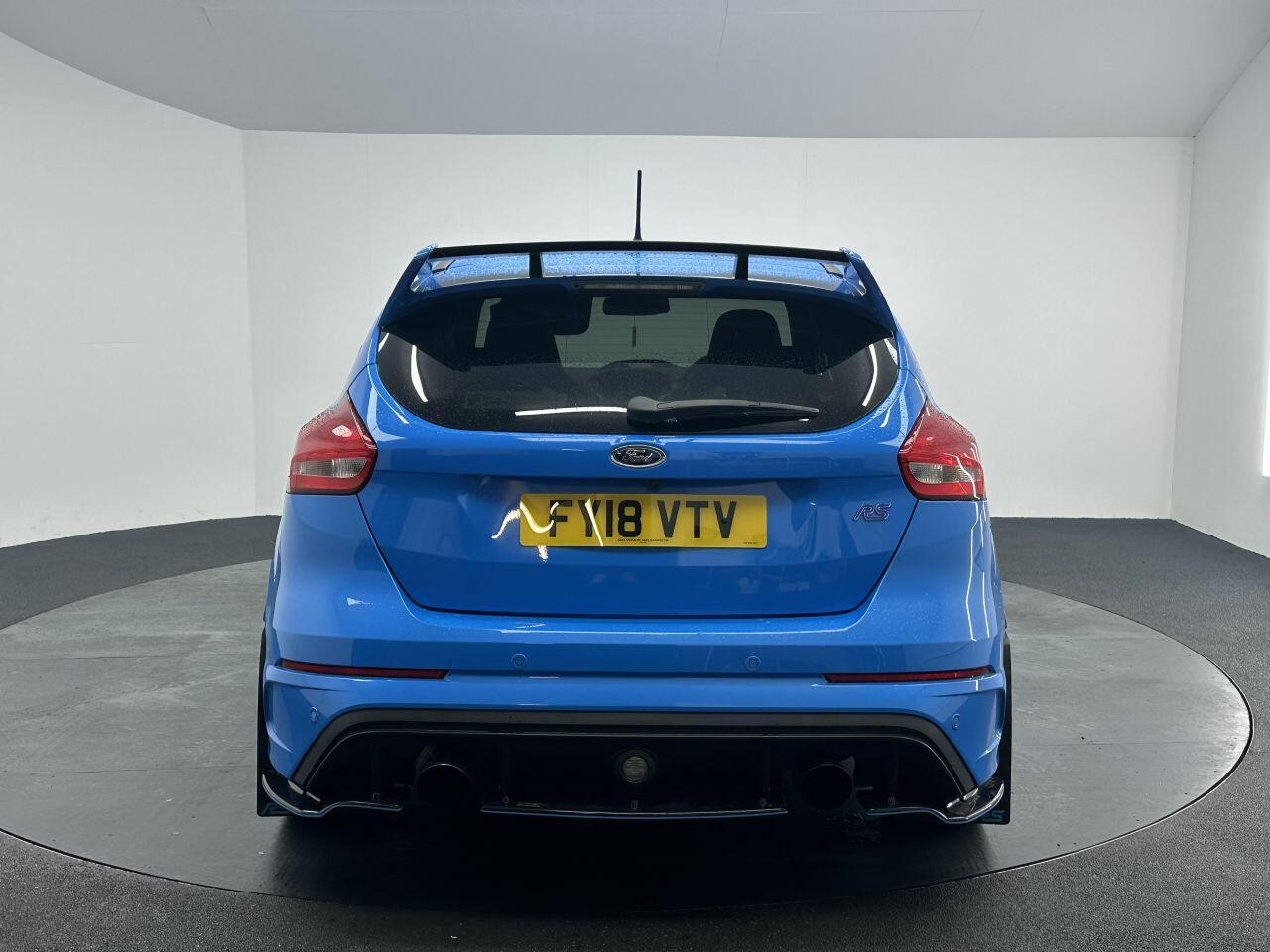 Ford Focus - Image 8