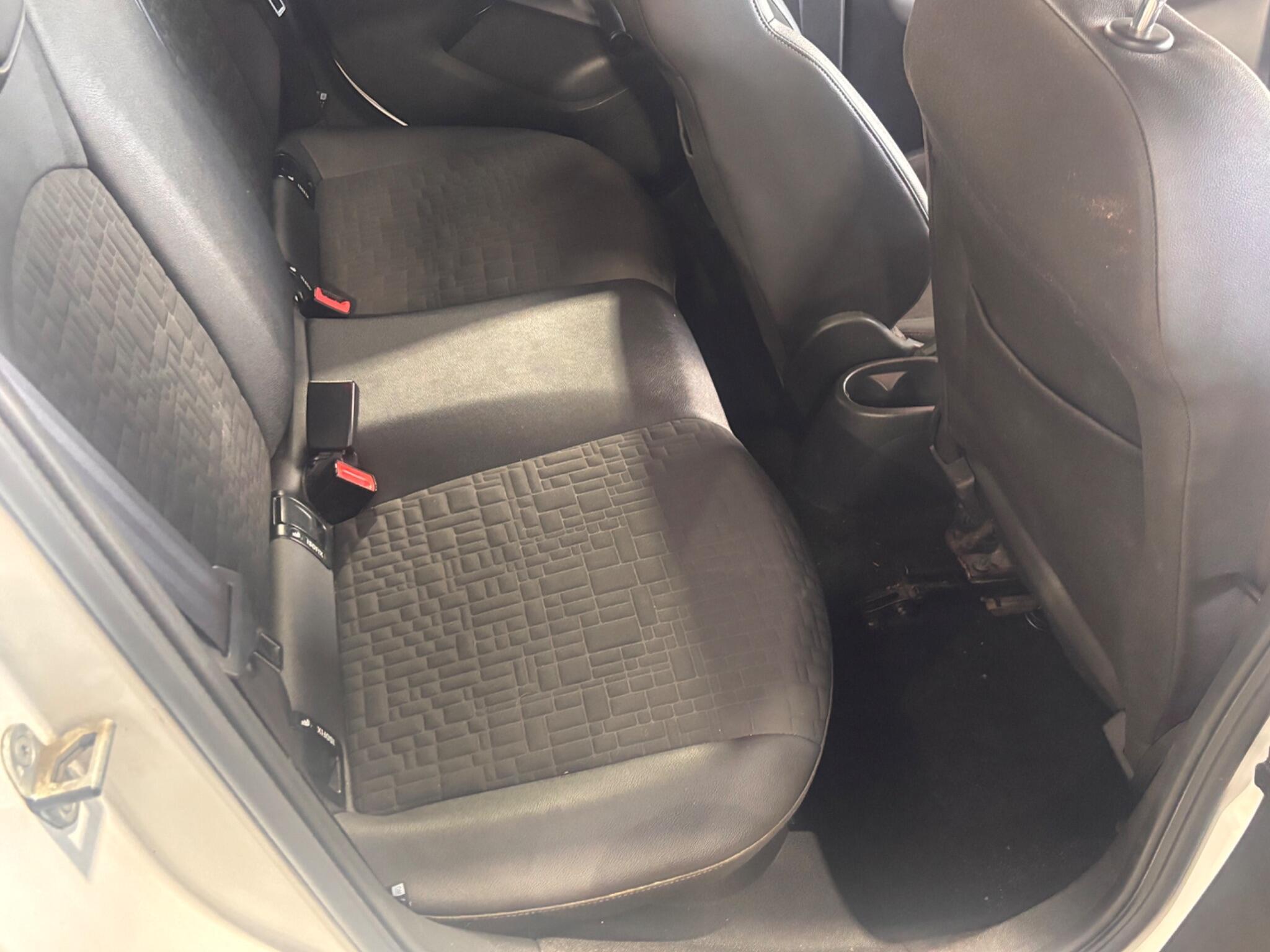 Vauxhall Corsa - Image 20