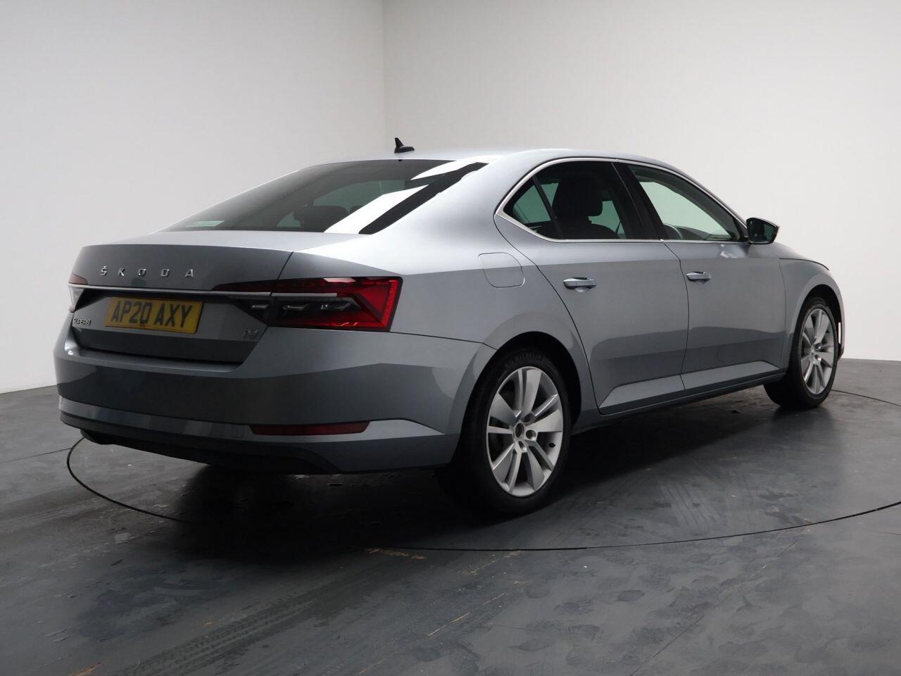 Skoda Superb - Image 16