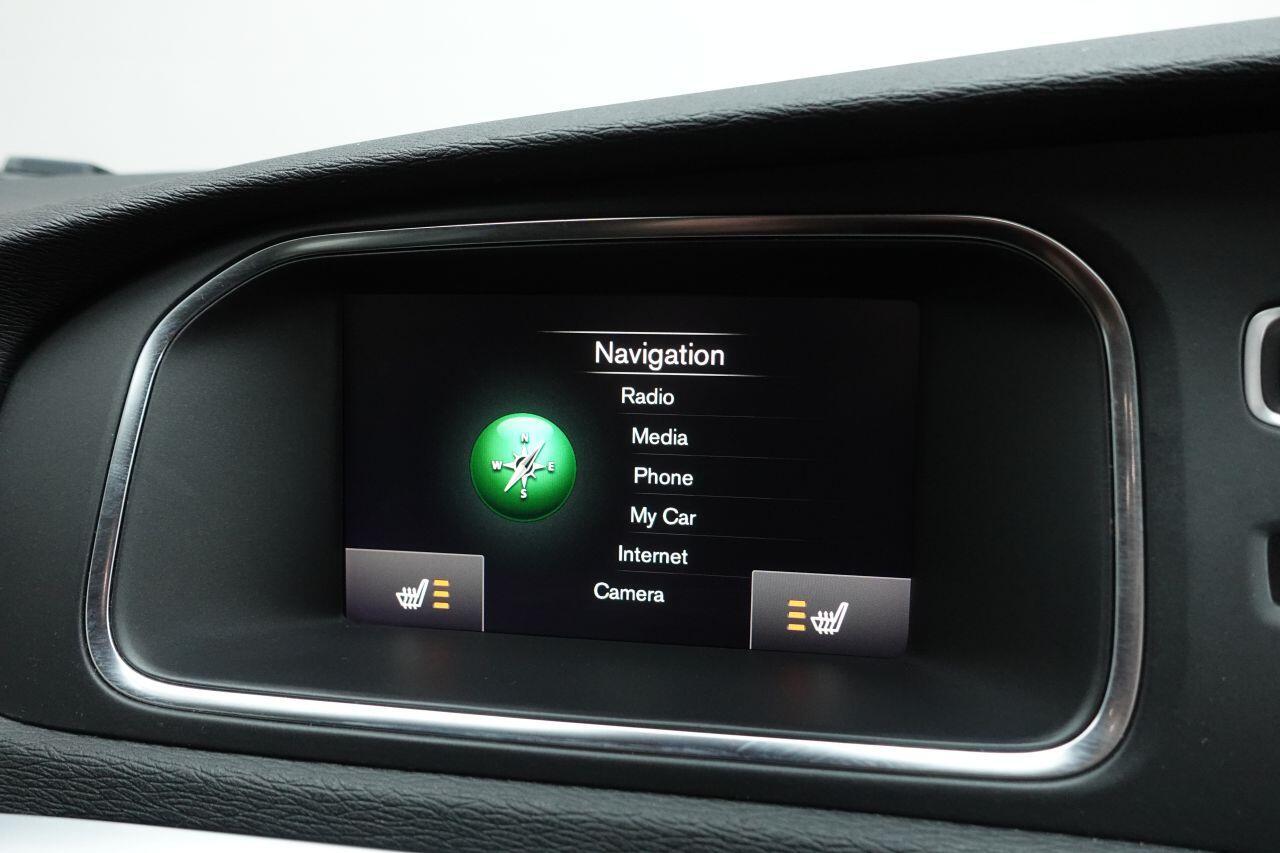 Volvo V40 CROSS COUNTRY - Image 10