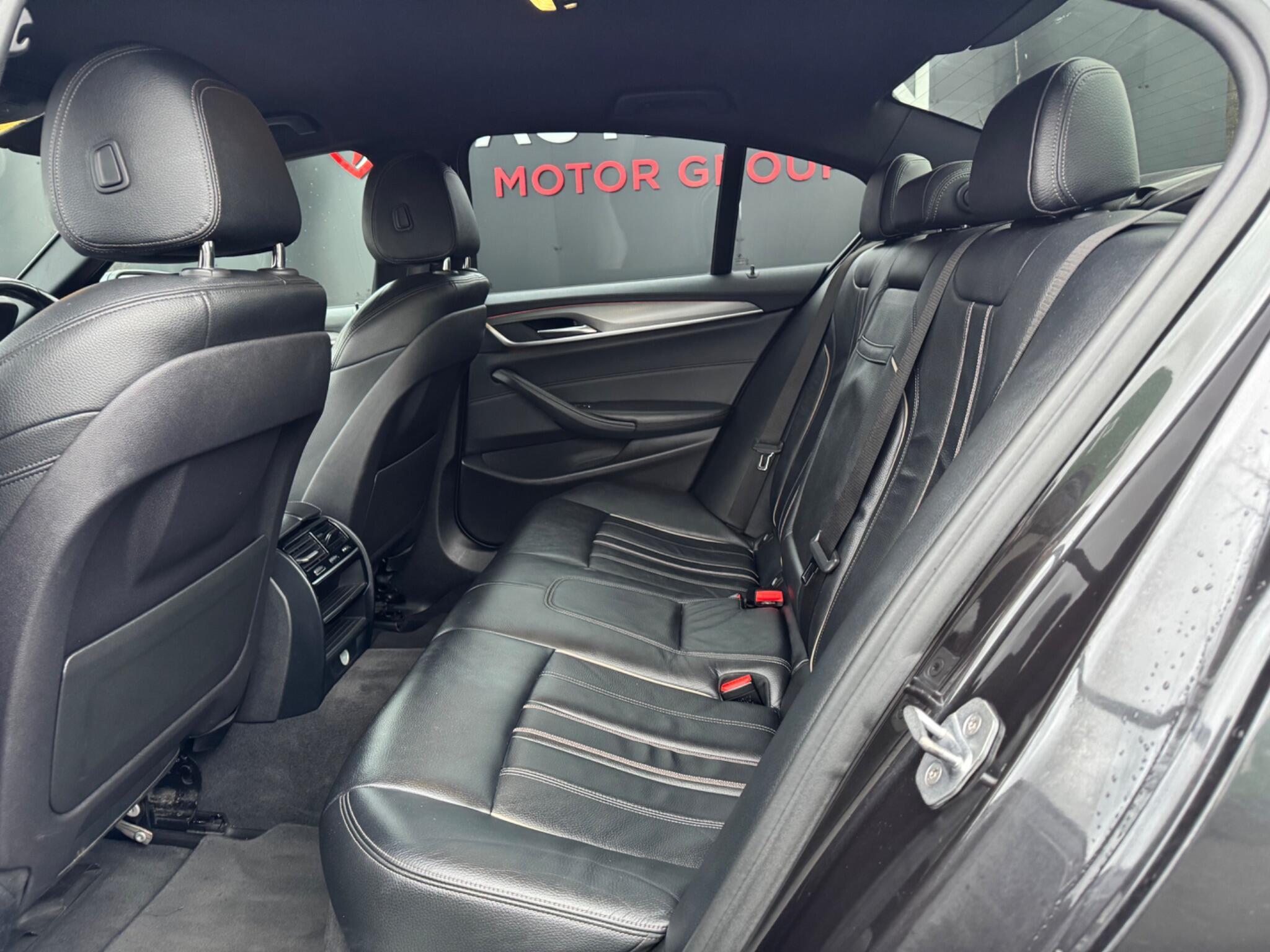 BMW 5 Series - Image 11