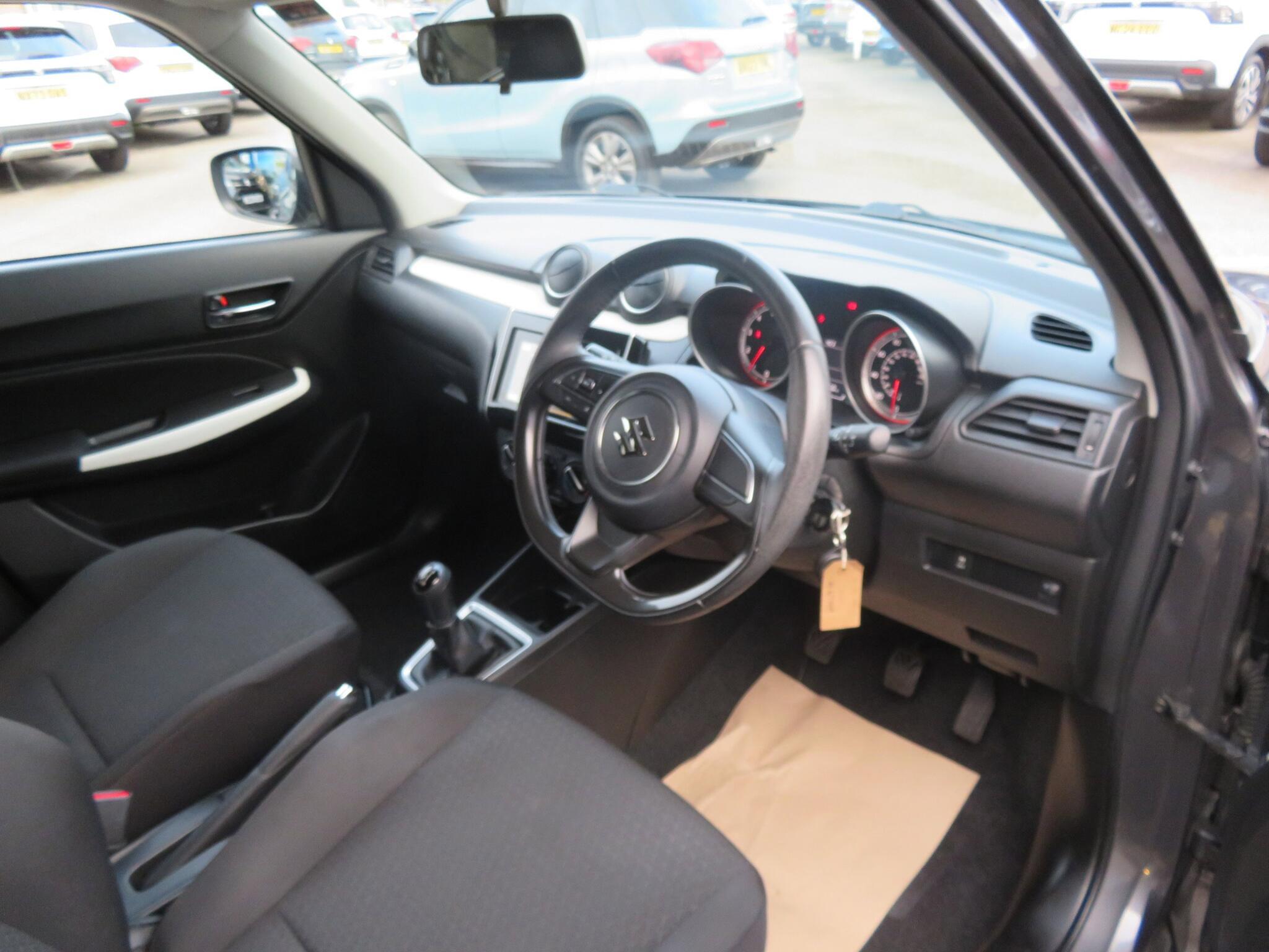 Suzuki Swift - Image 13