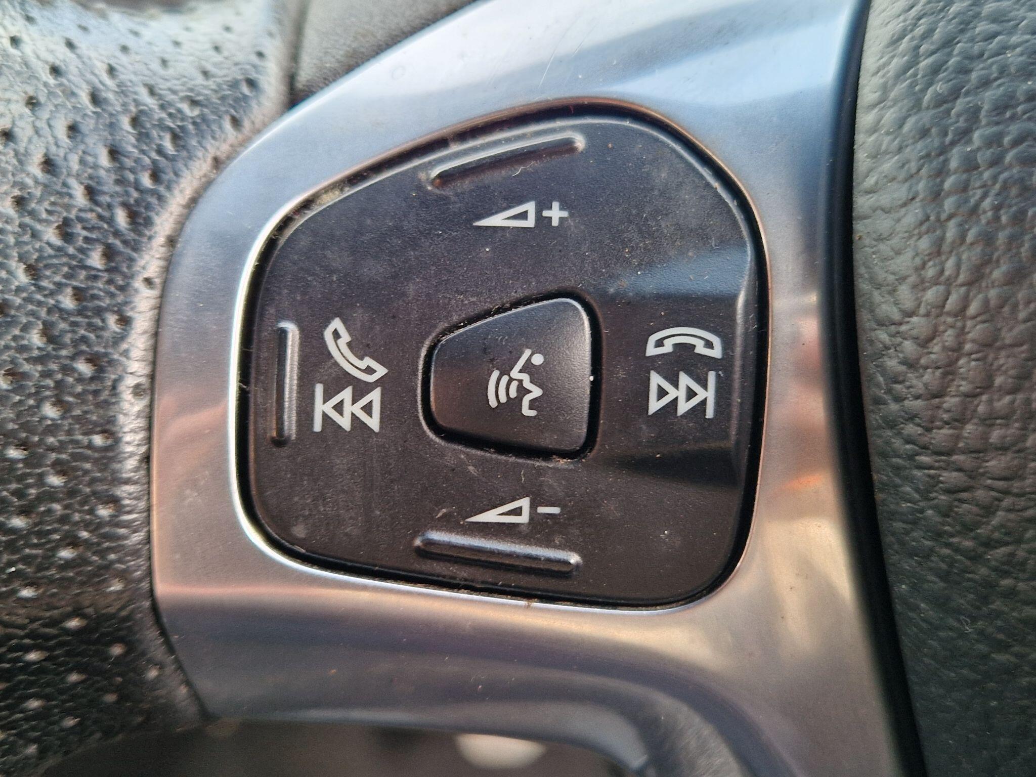 Ford Fiesta - Image 46