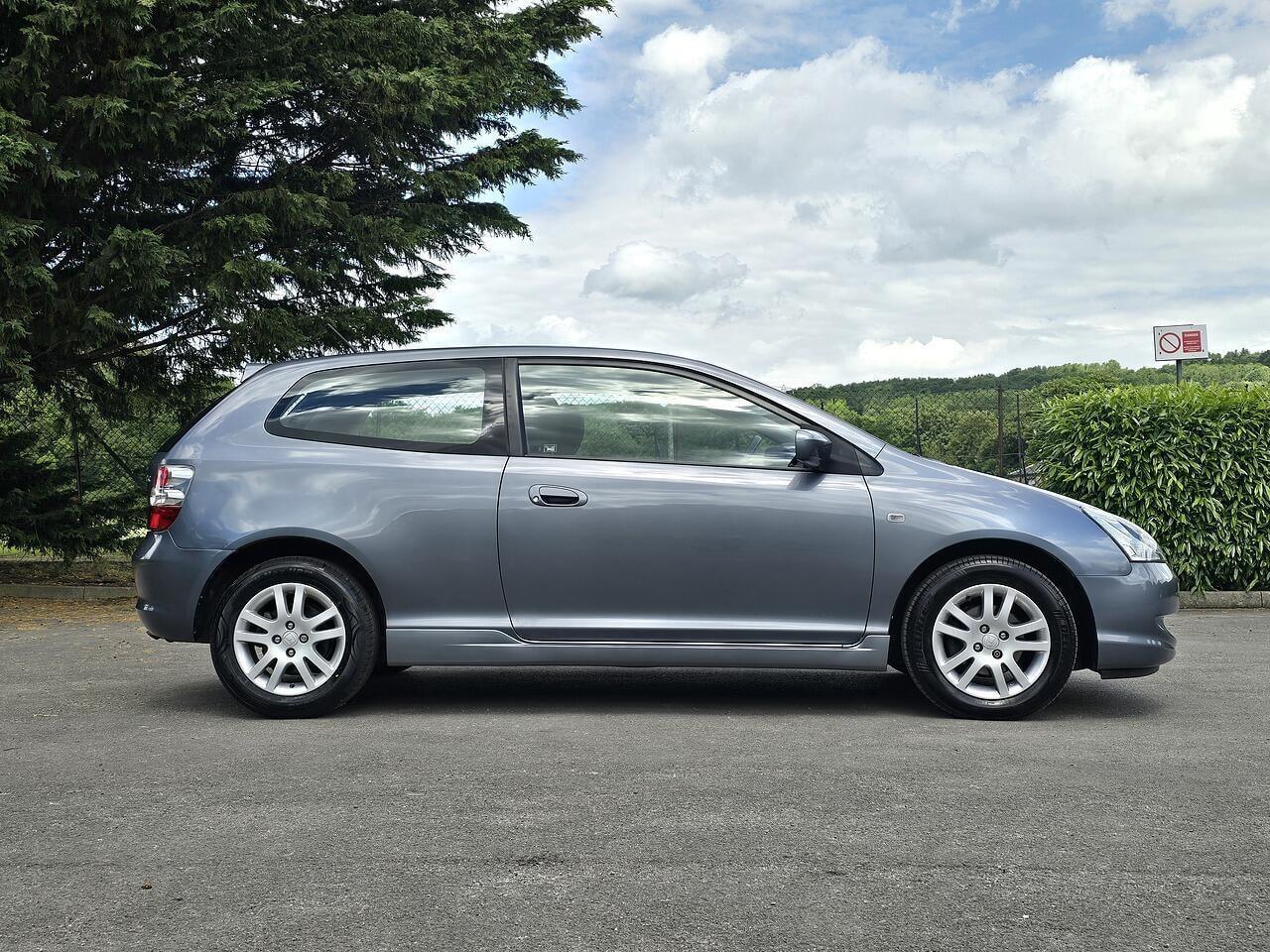 Honda Civic - Image 19