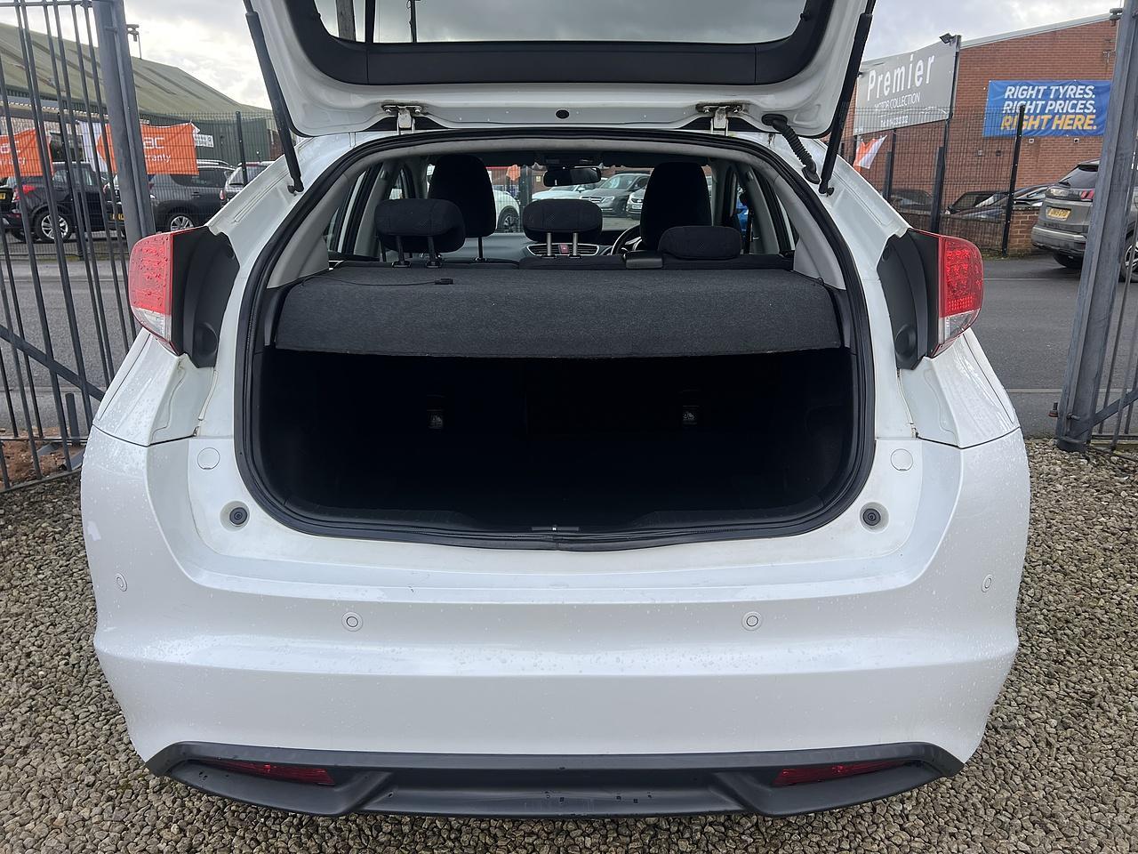 Honda Civic - Image 9