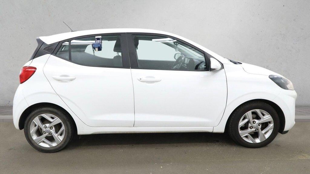 Hyundai i10 - Image 8