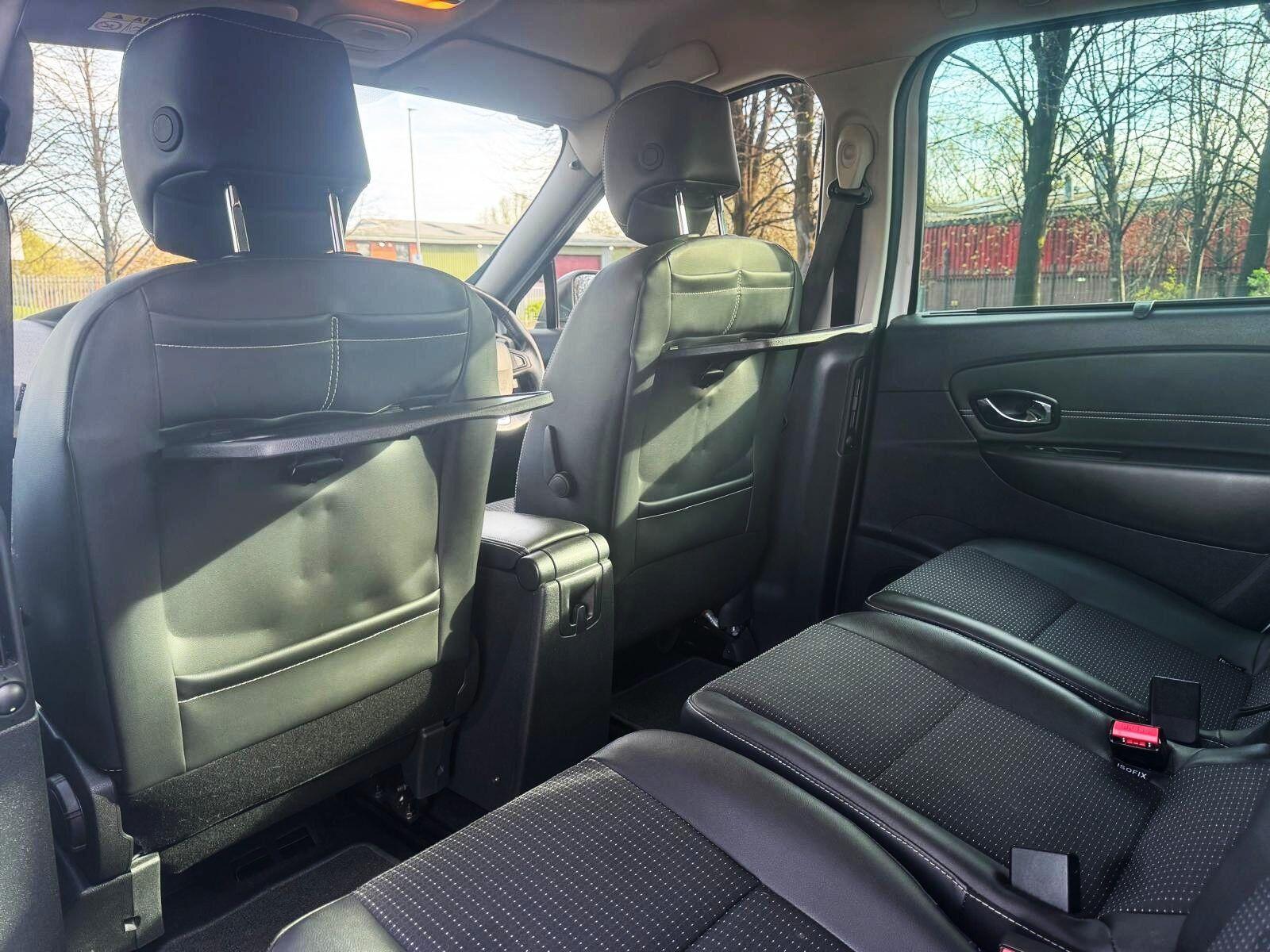 Renault Grand Scenic - Image 31
