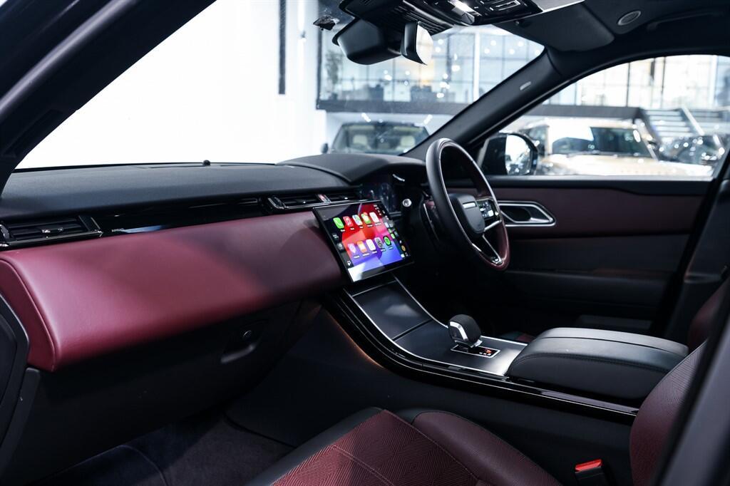 Land Rover Range Rover Velar - Image 15