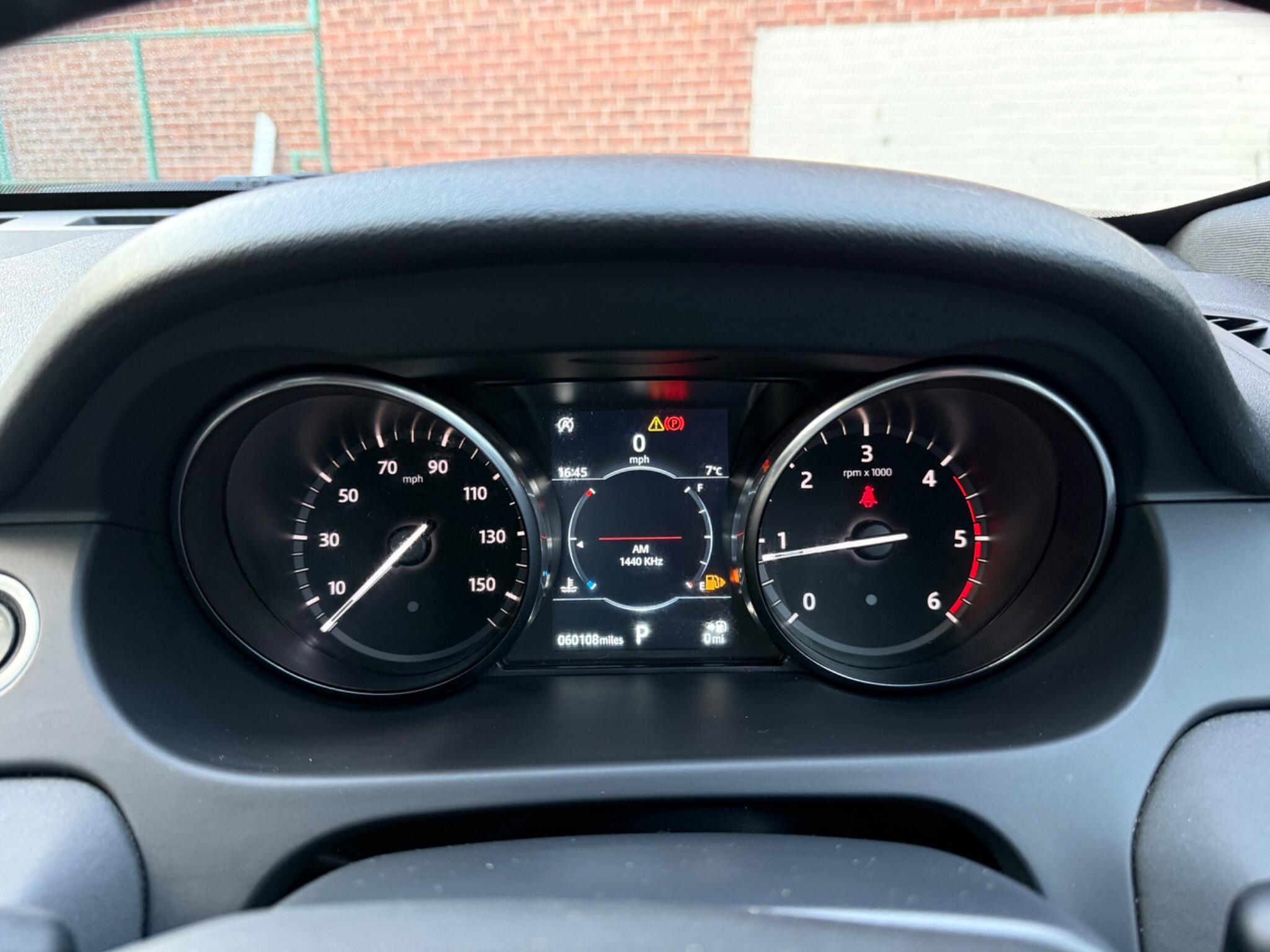Land Rover DISCOVERY SPORT - Image 14