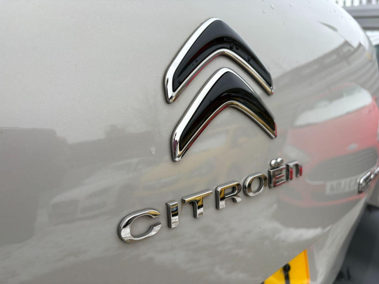 Citroen C3 Aircross - Image 11