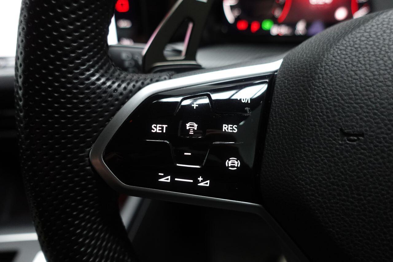 Volkswagen Golf - Image 43