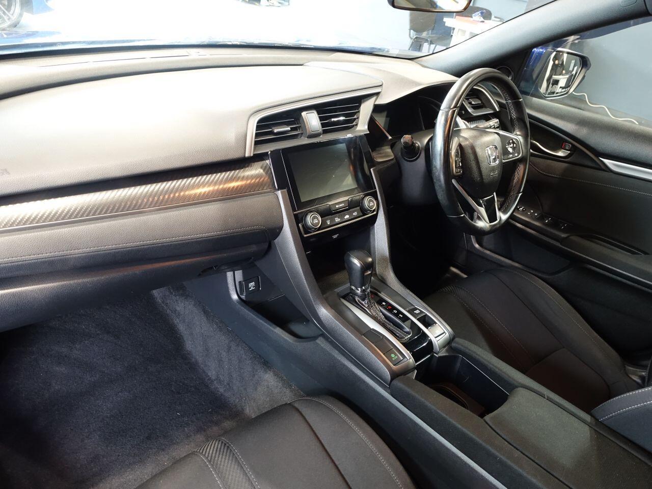 Honda Civic - Image 11