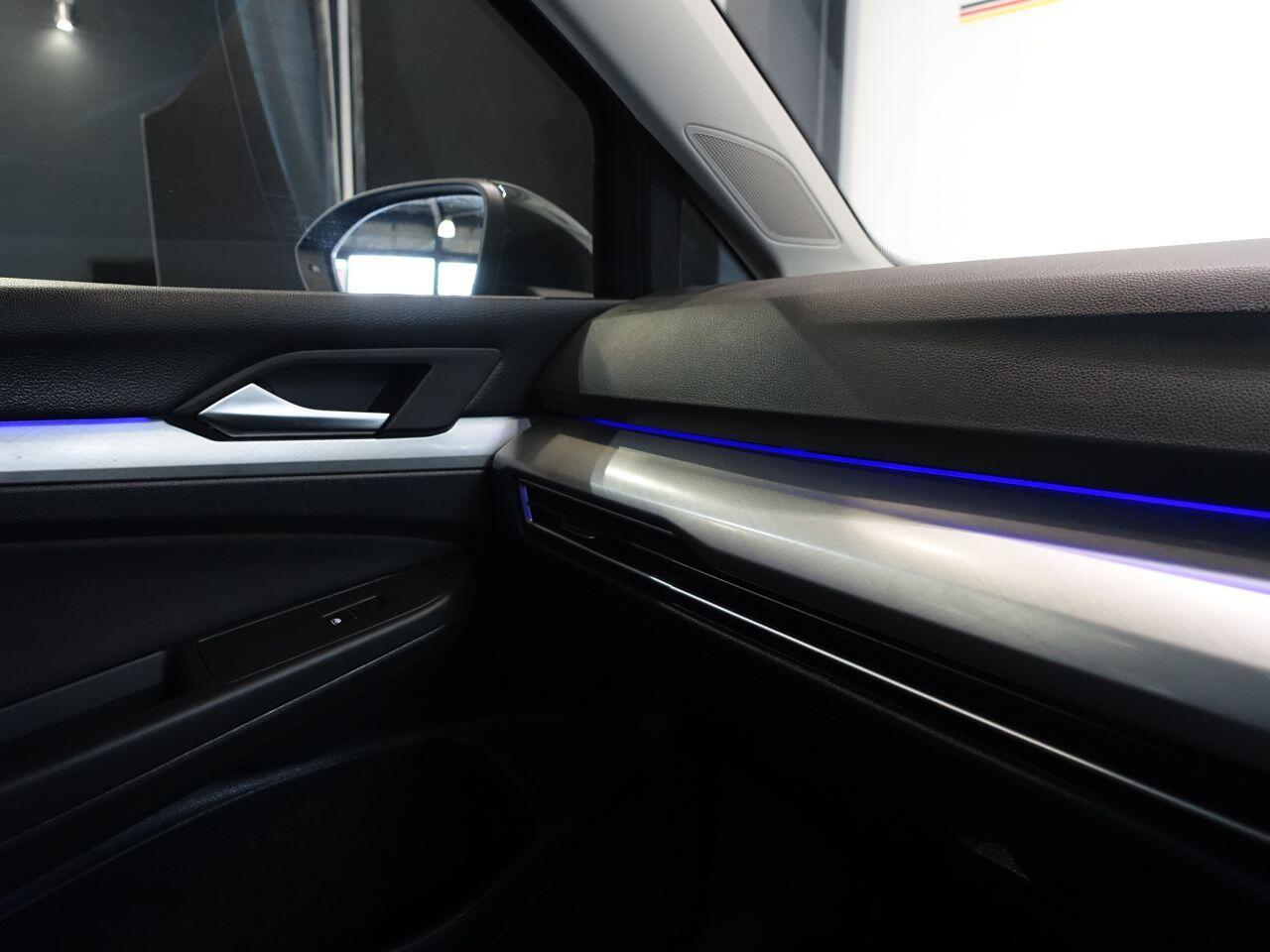 Volkswagen Golf - Image 16