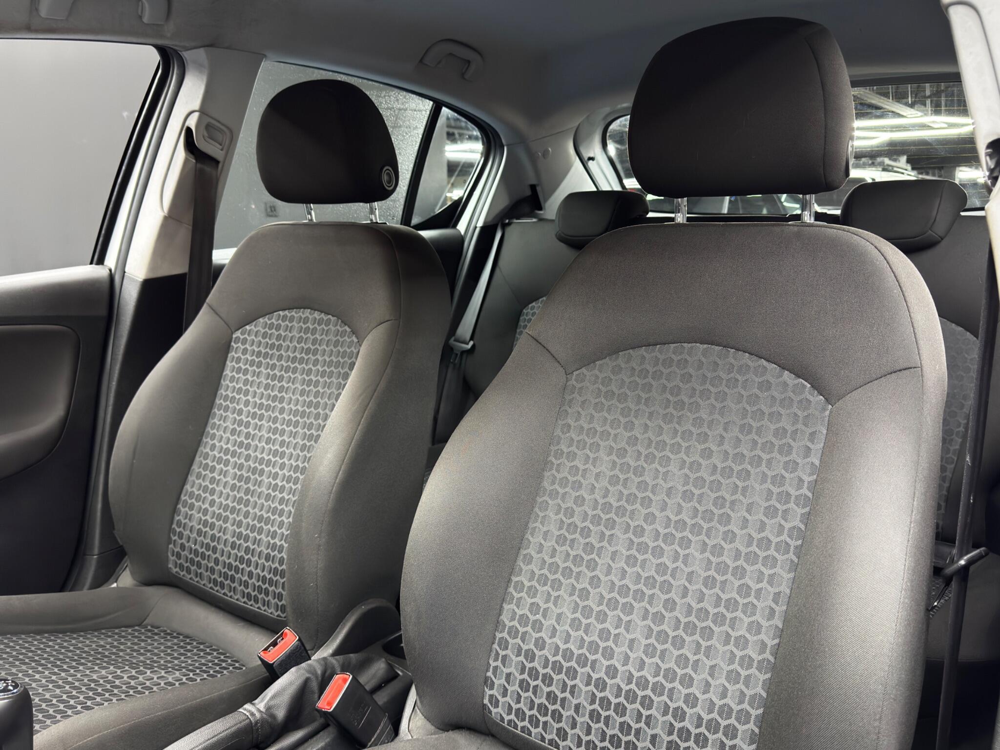 Vauxhall Corsa - Image 13