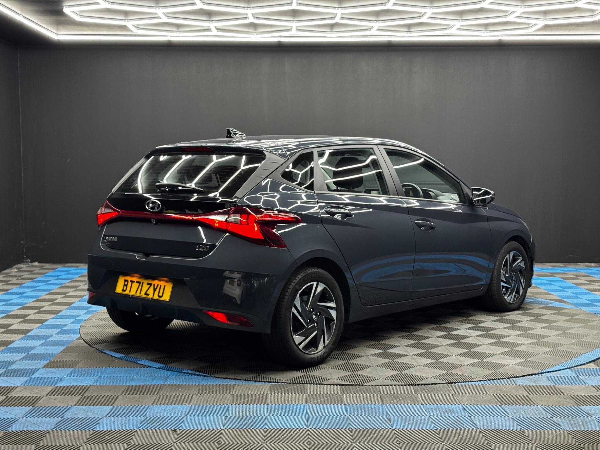 Hyundai i20 - Image 5