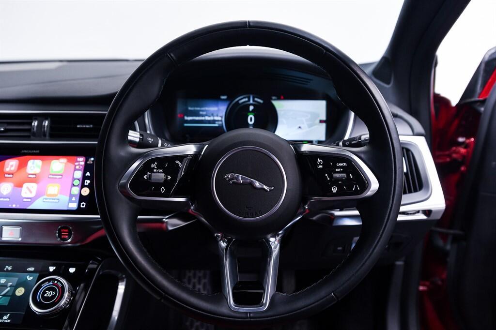Jaguar I-Pace - Image 28