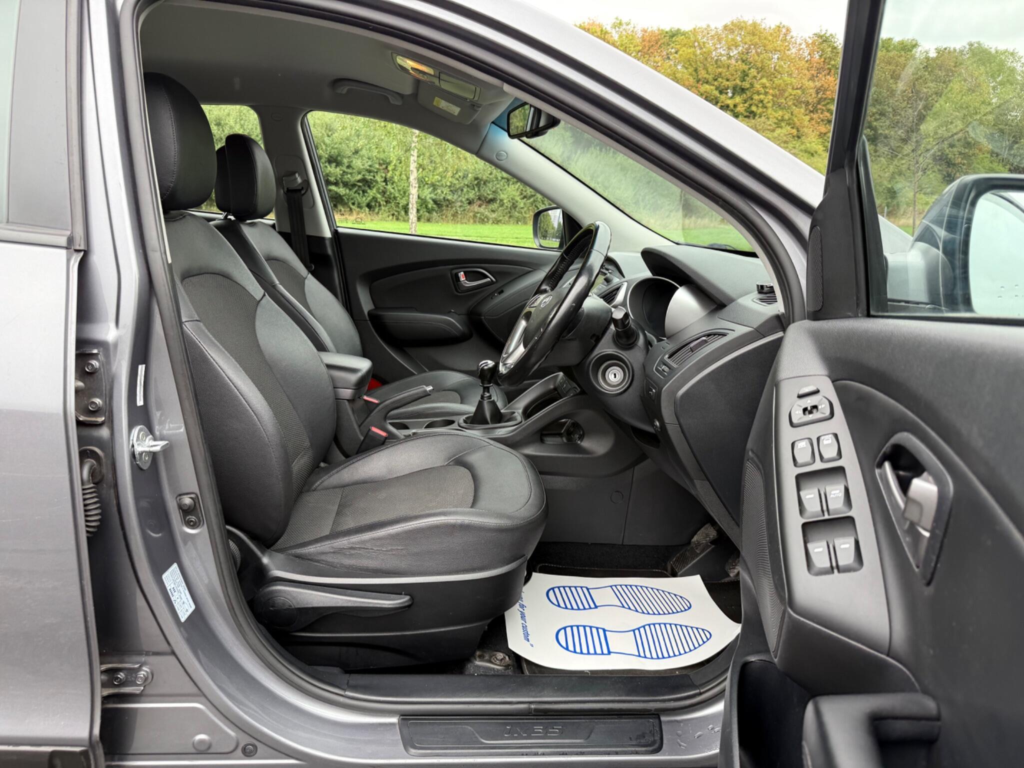 Hyundai ix35 - Image 13