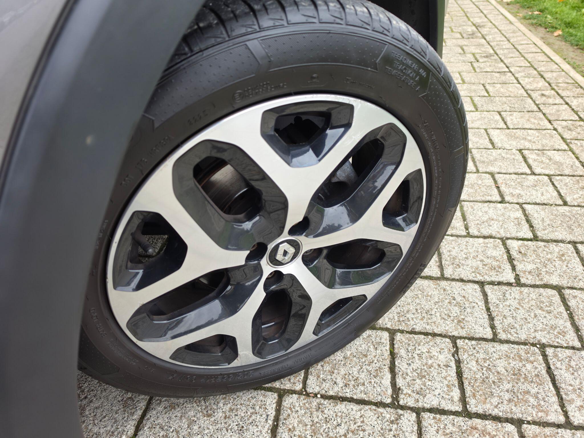 Renault Captur - Image 12