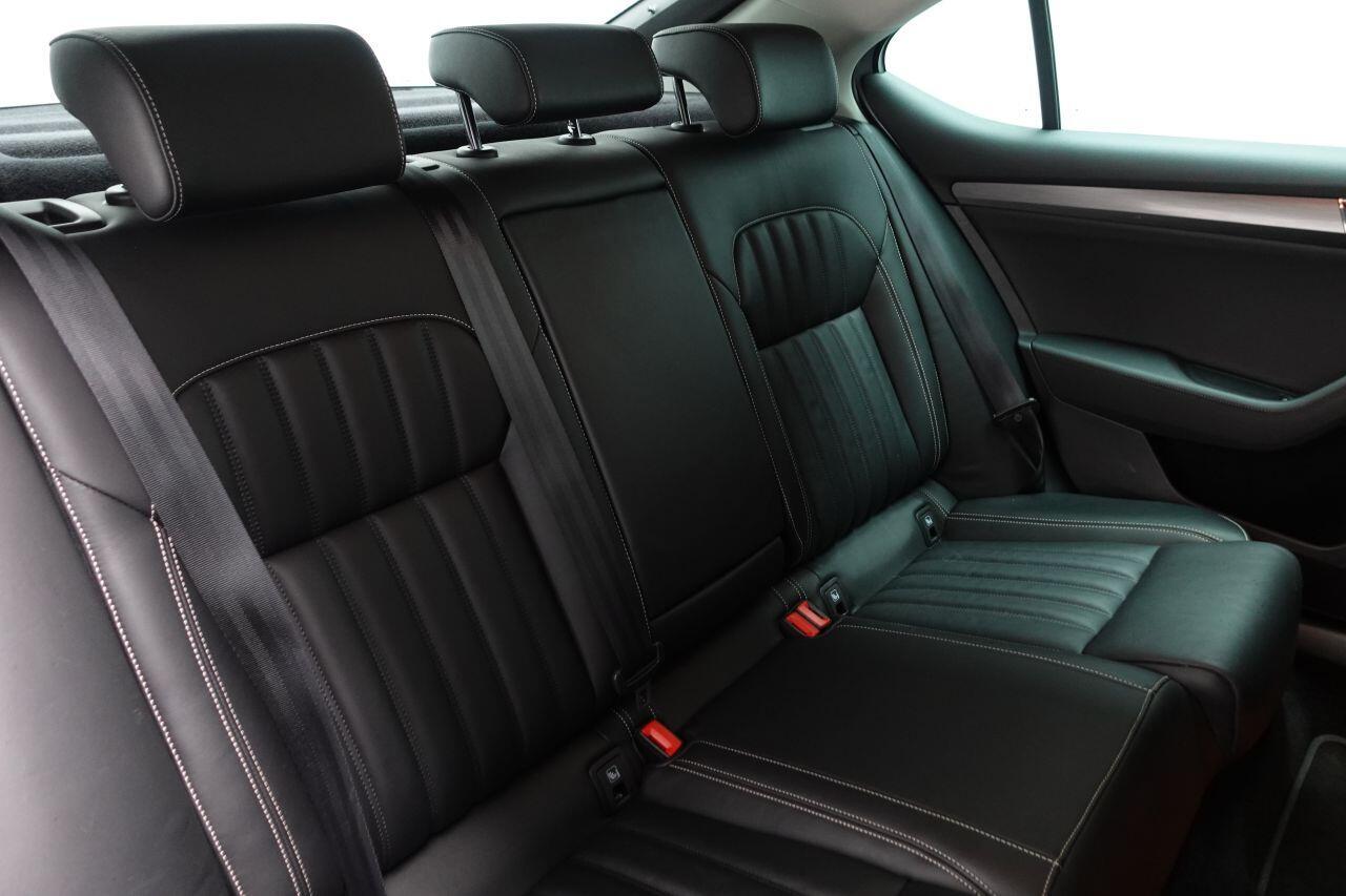 Skoda Superb - Image 20