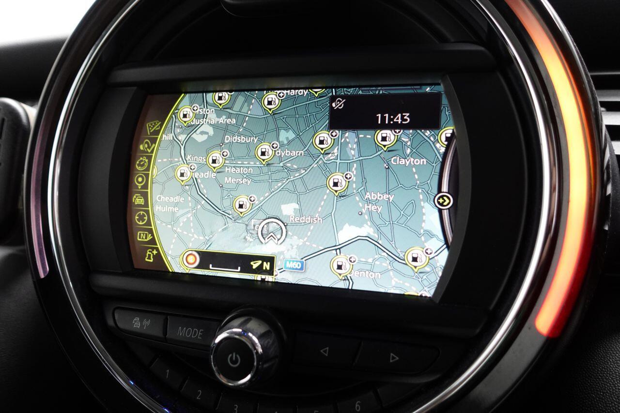 MINI Hatch - Image 2