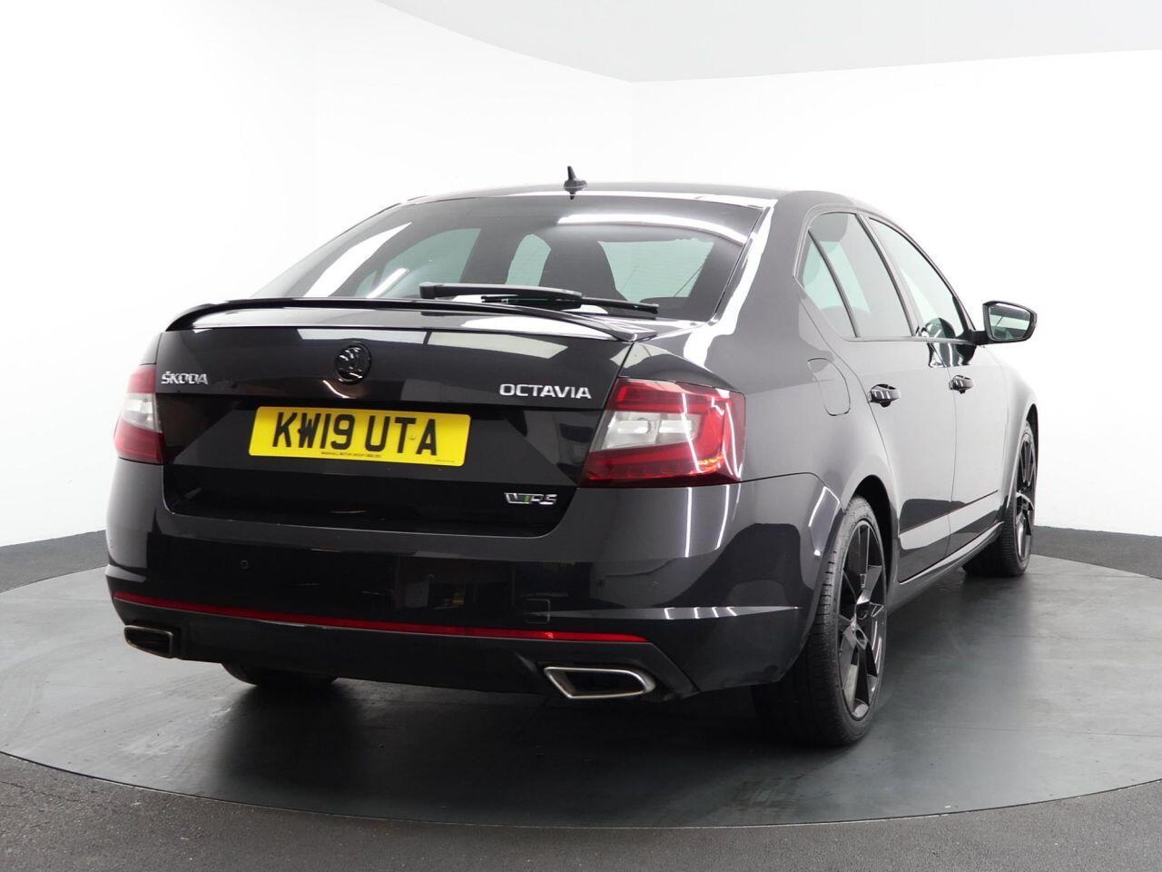 Skoda Octavia - Image 11