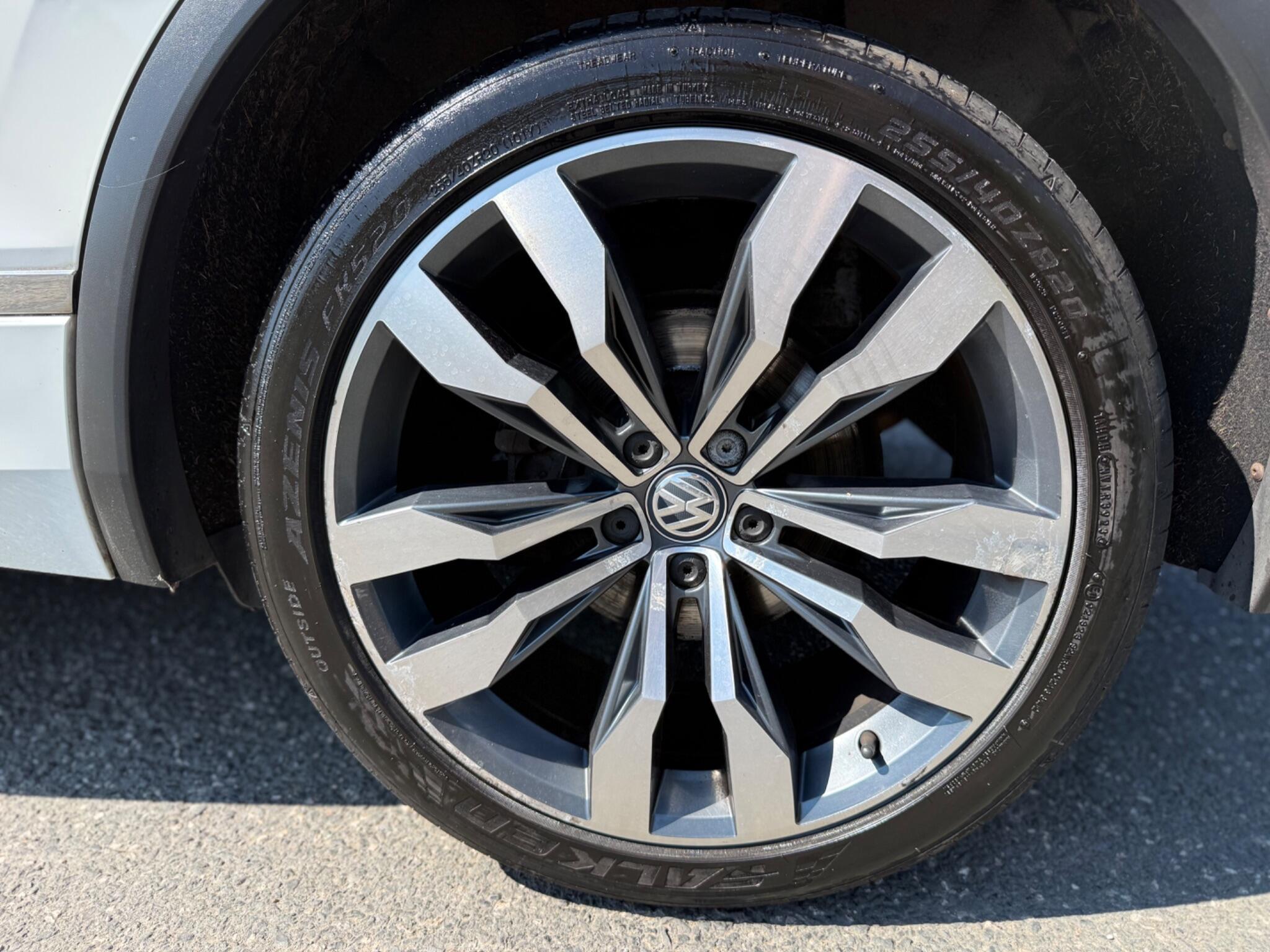 Volkswagen Tiguan - Image 19