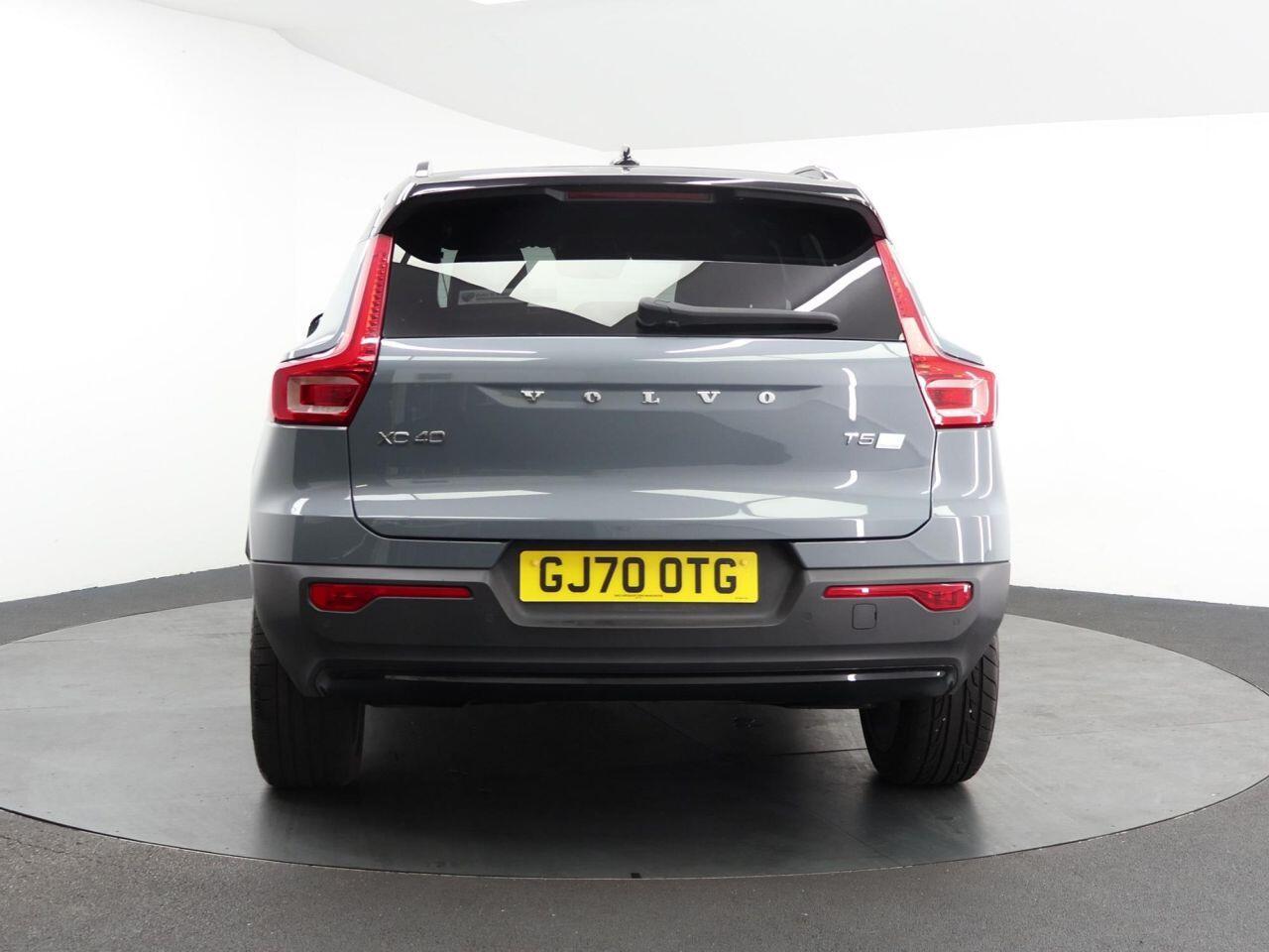 Volvo XC40 - Image 10