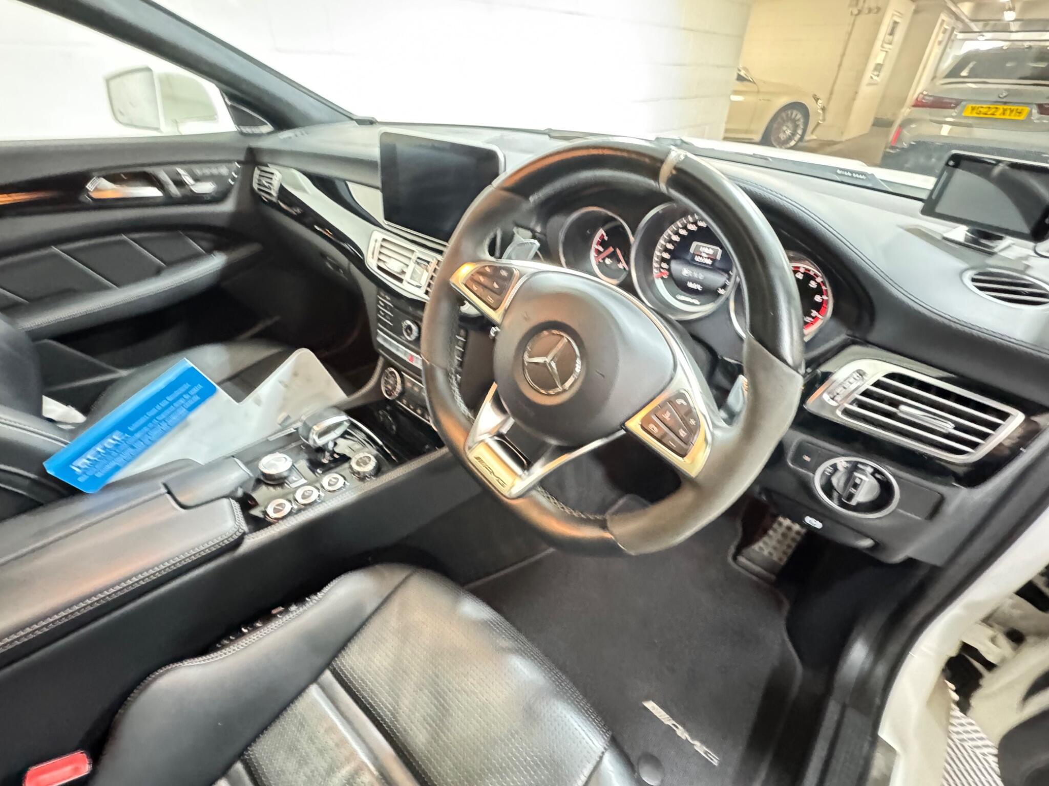 Mercedes CLS - Image 8