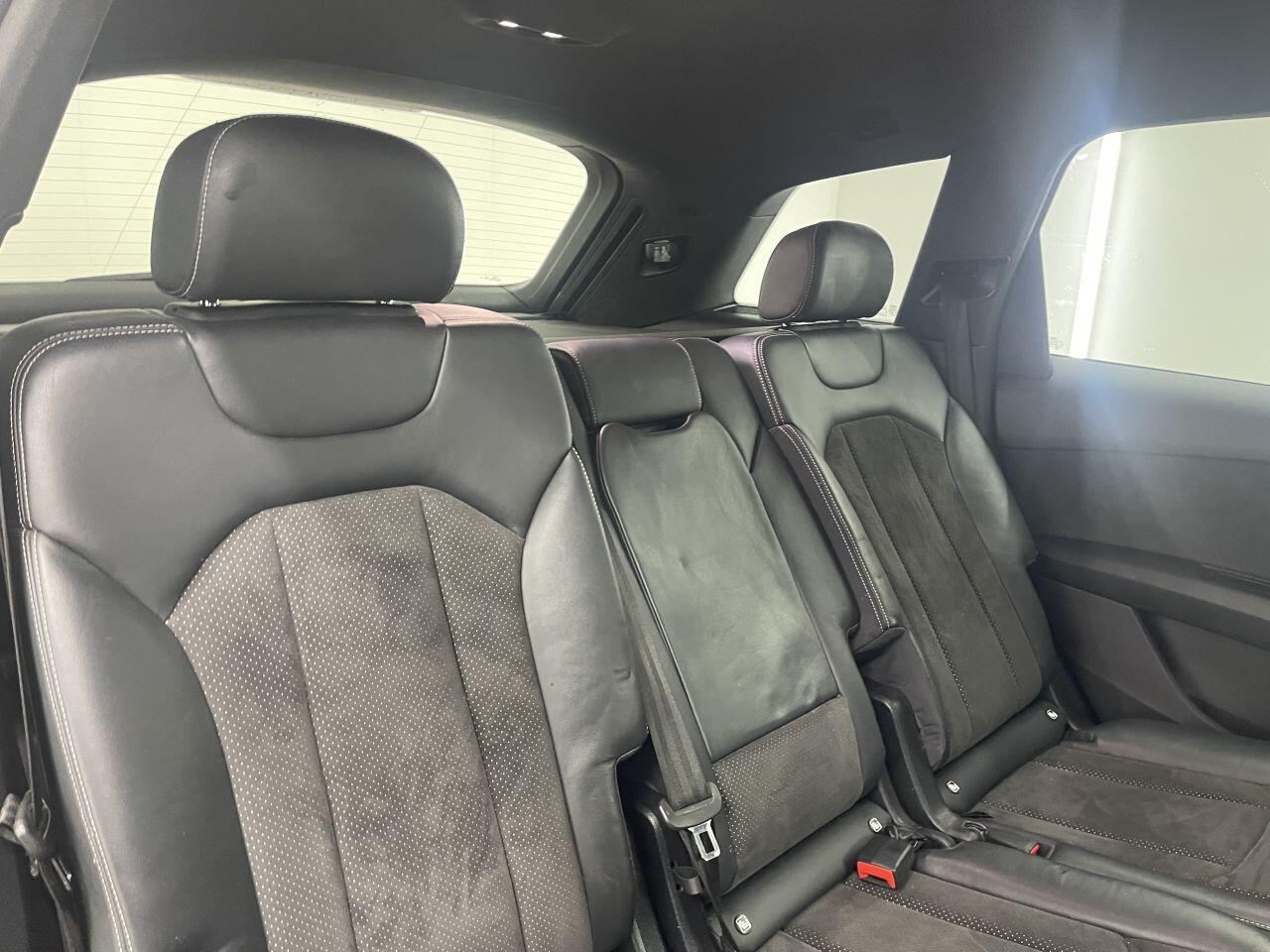 Audi Q7 - Image 17