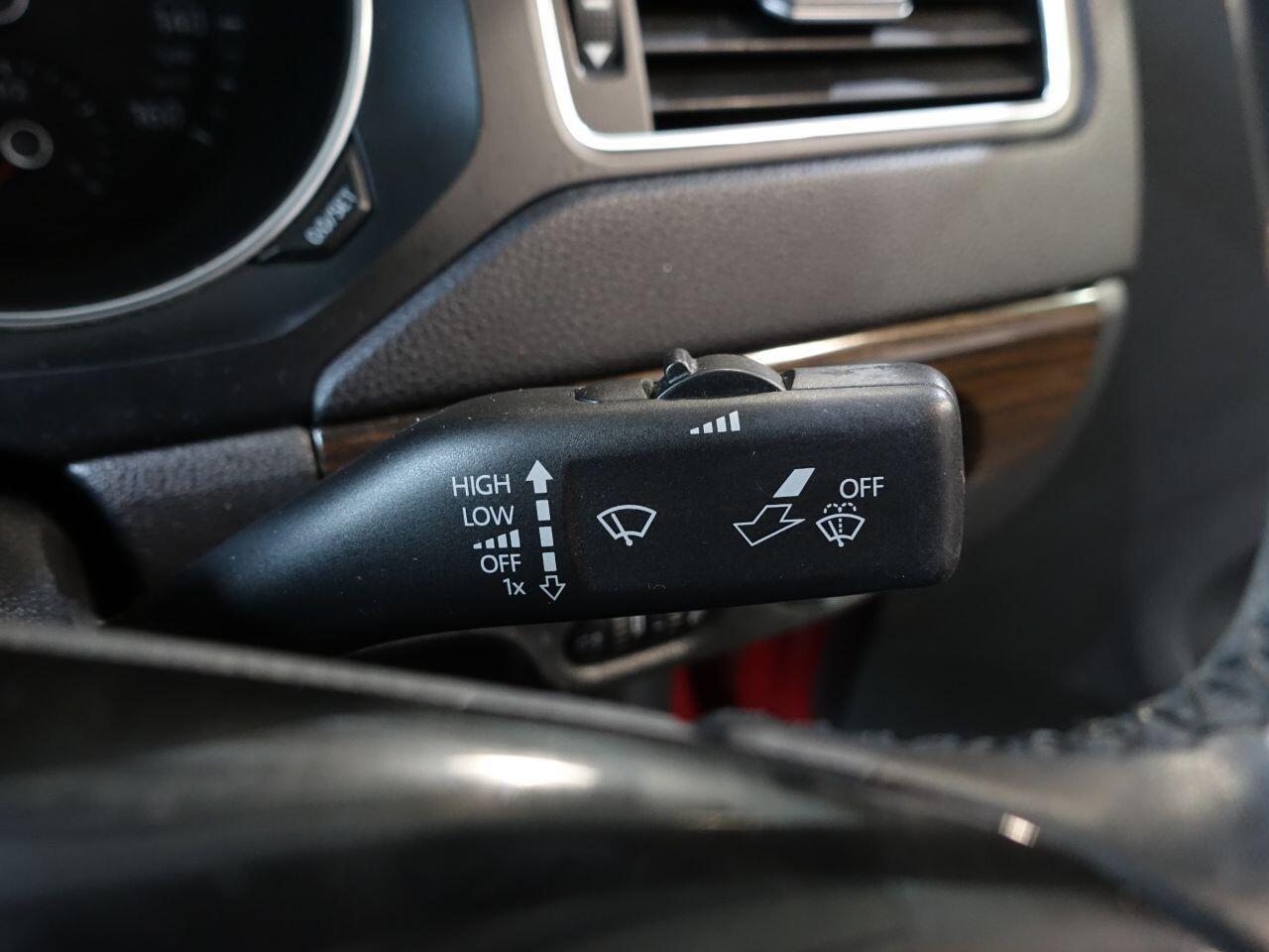 Volkswagen Jetta - Image 26