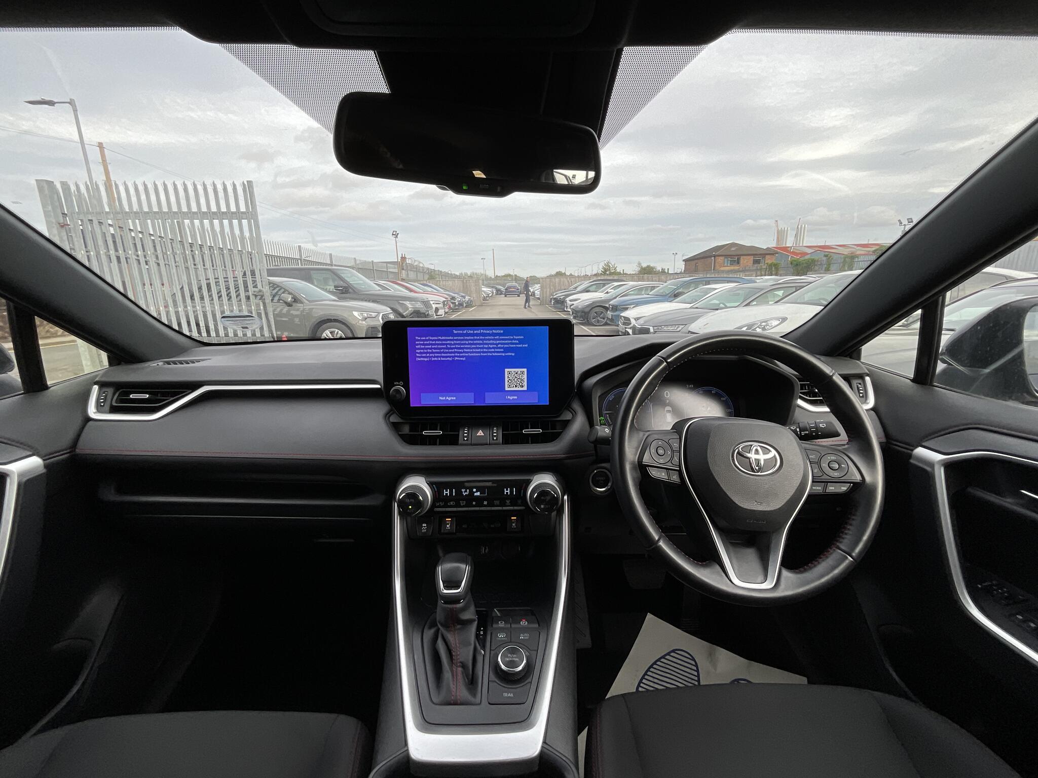 Toyota RAV4 - Image 6