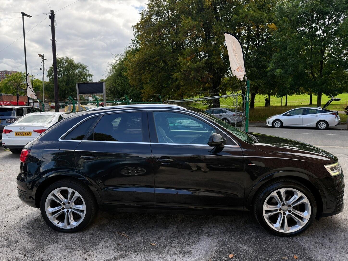Audi Q3 - Image 8