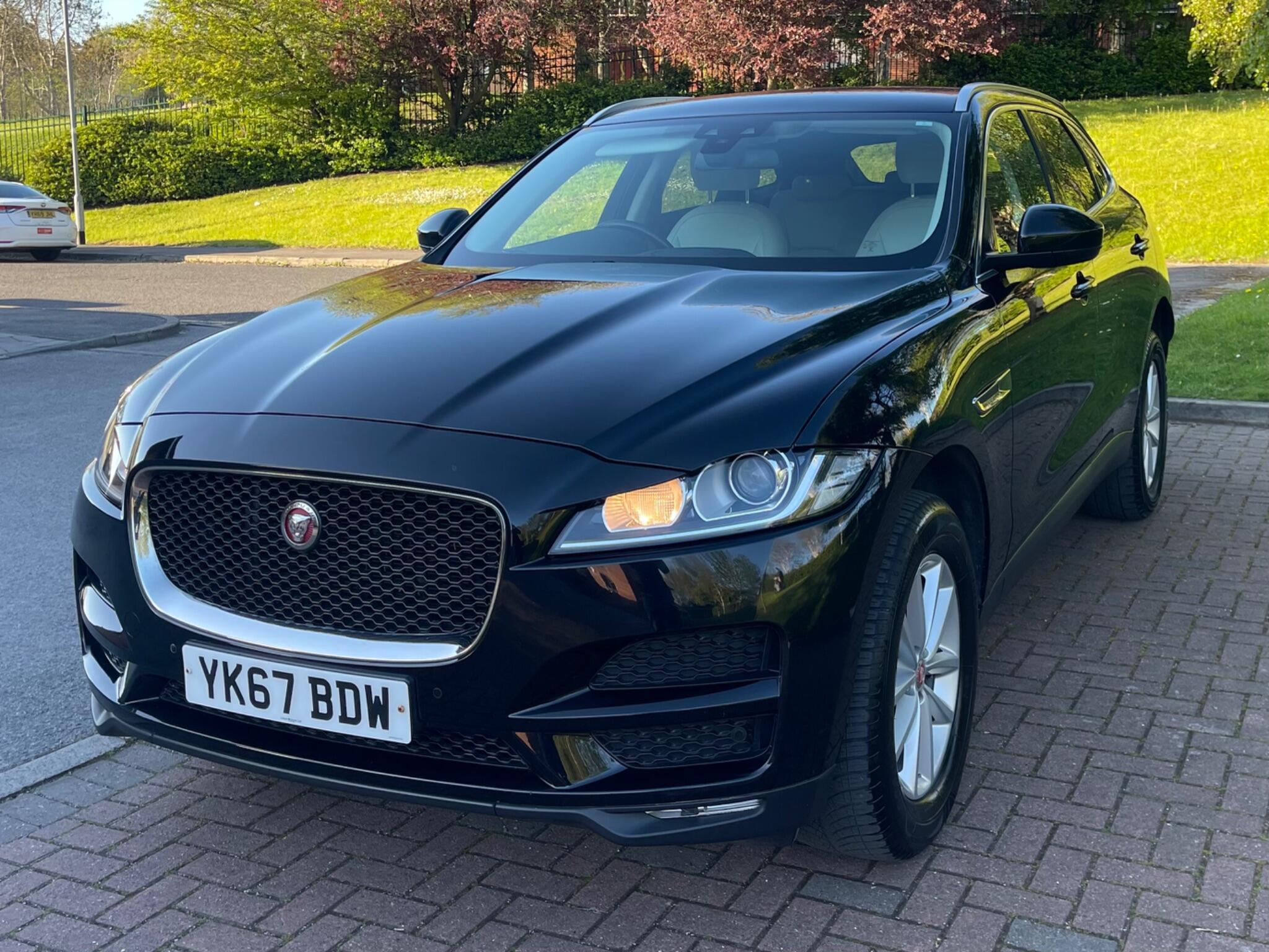 Jaguar F-Pace - Image 4