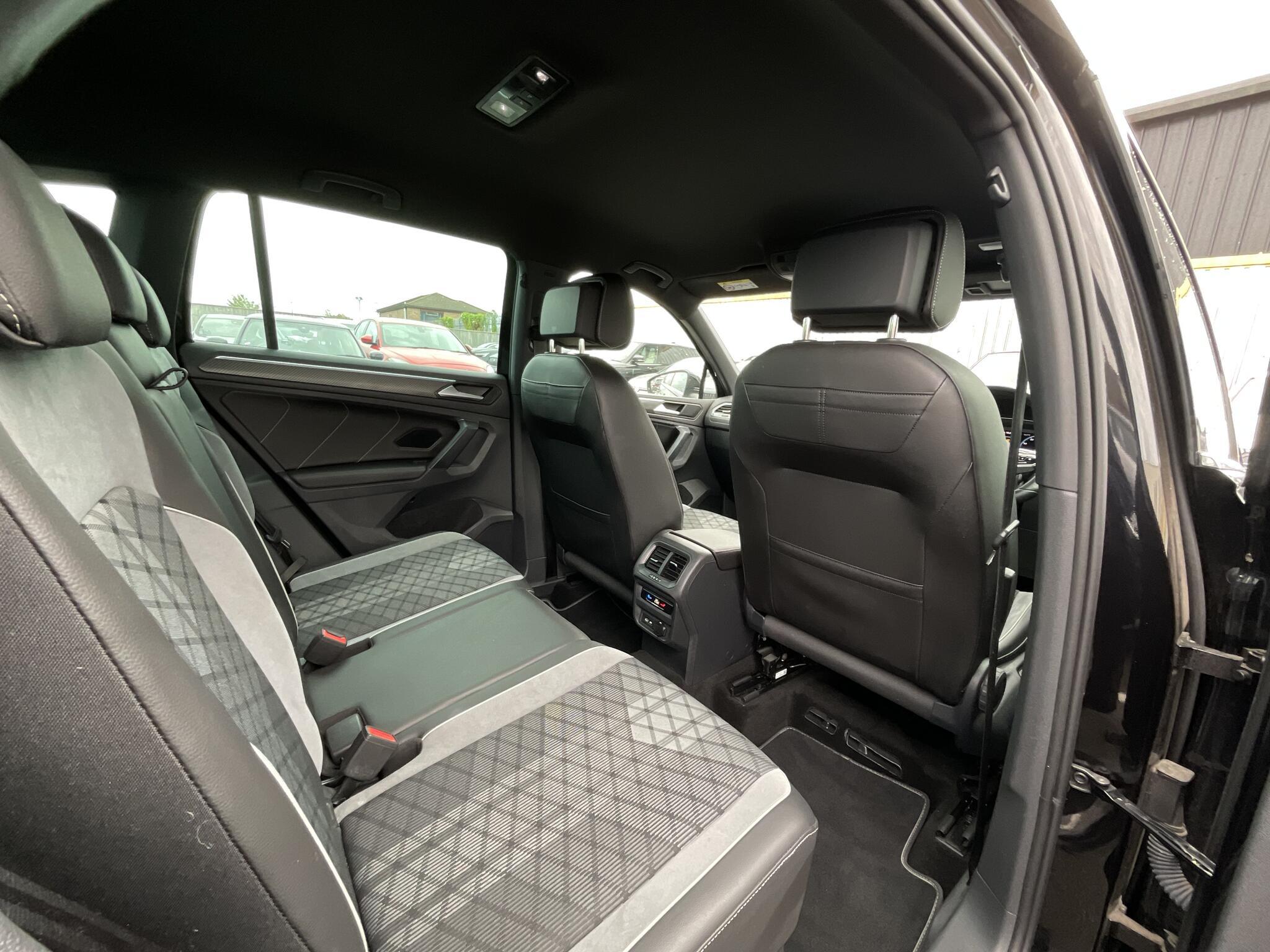 Volkswagen Tiguan - Image 10