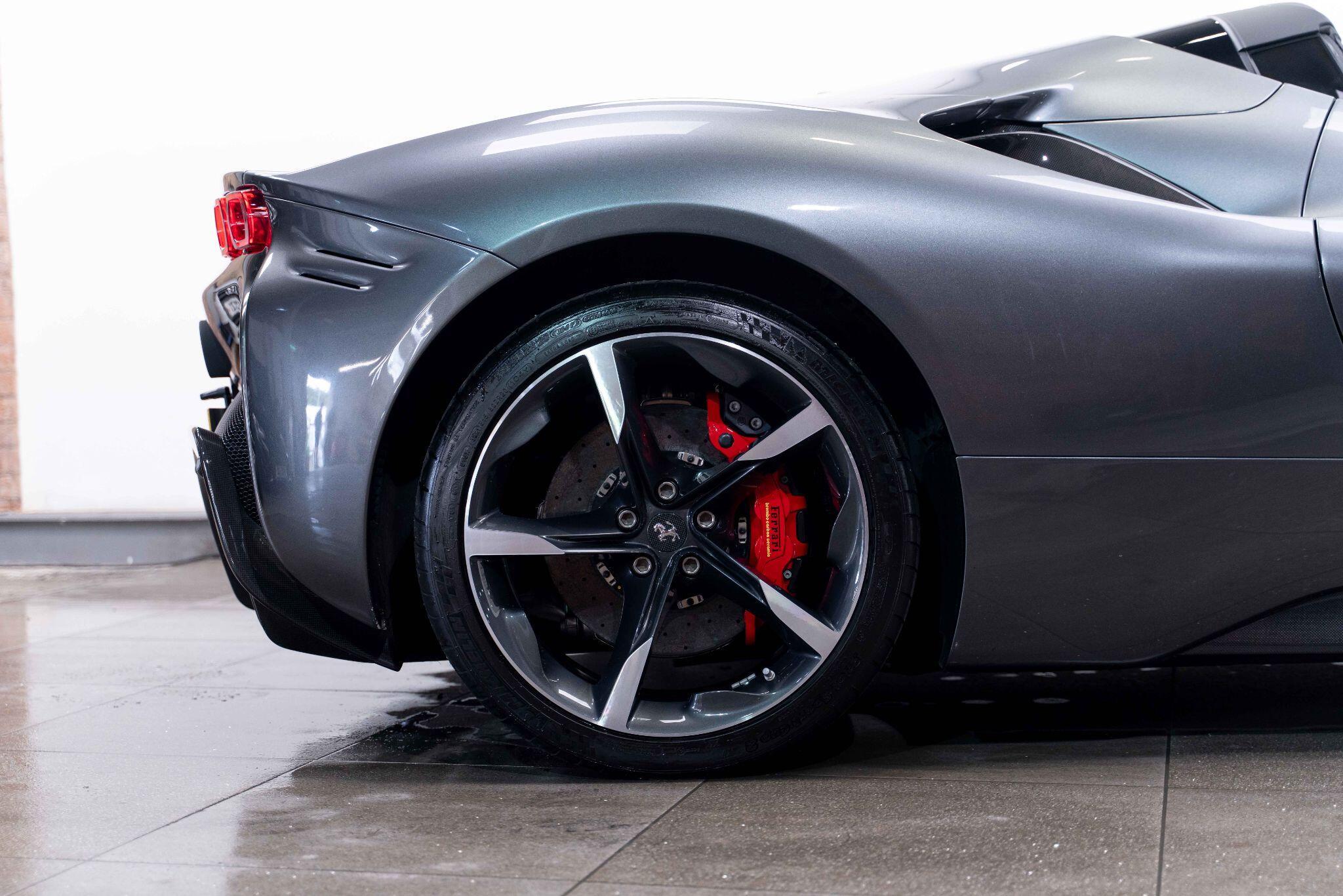 Ferrari SF90 Spider - Image 11