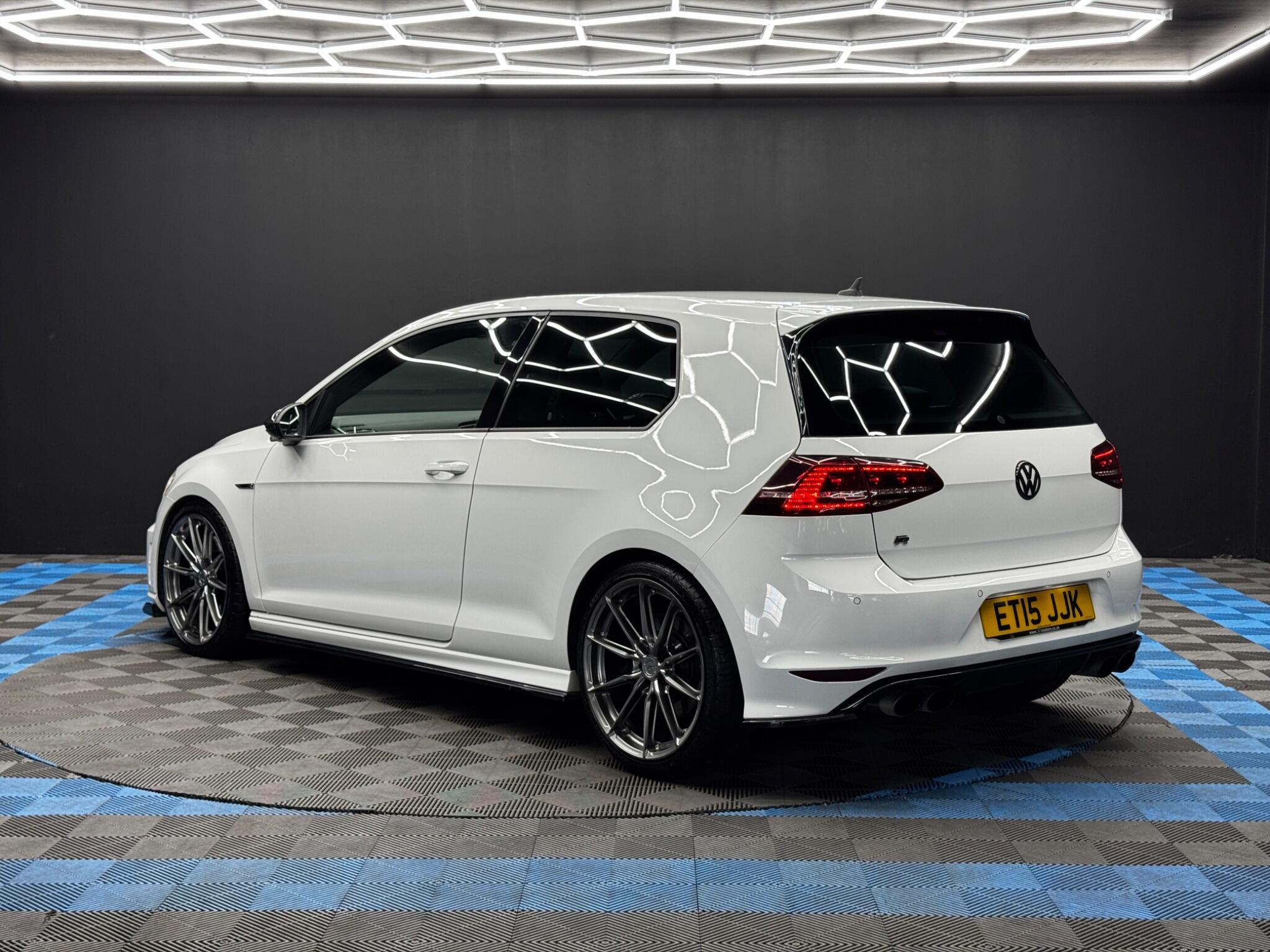 Volkswagen Golf - Image 7