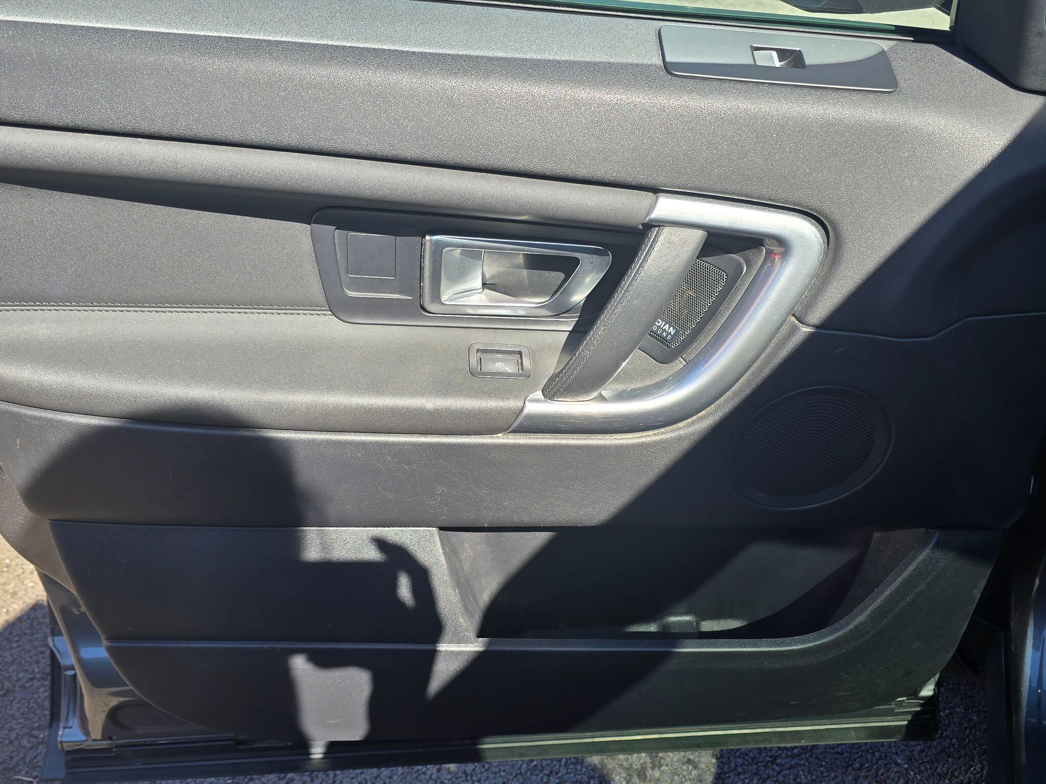 Land Rover DISCOVERY SPORT - Image 39