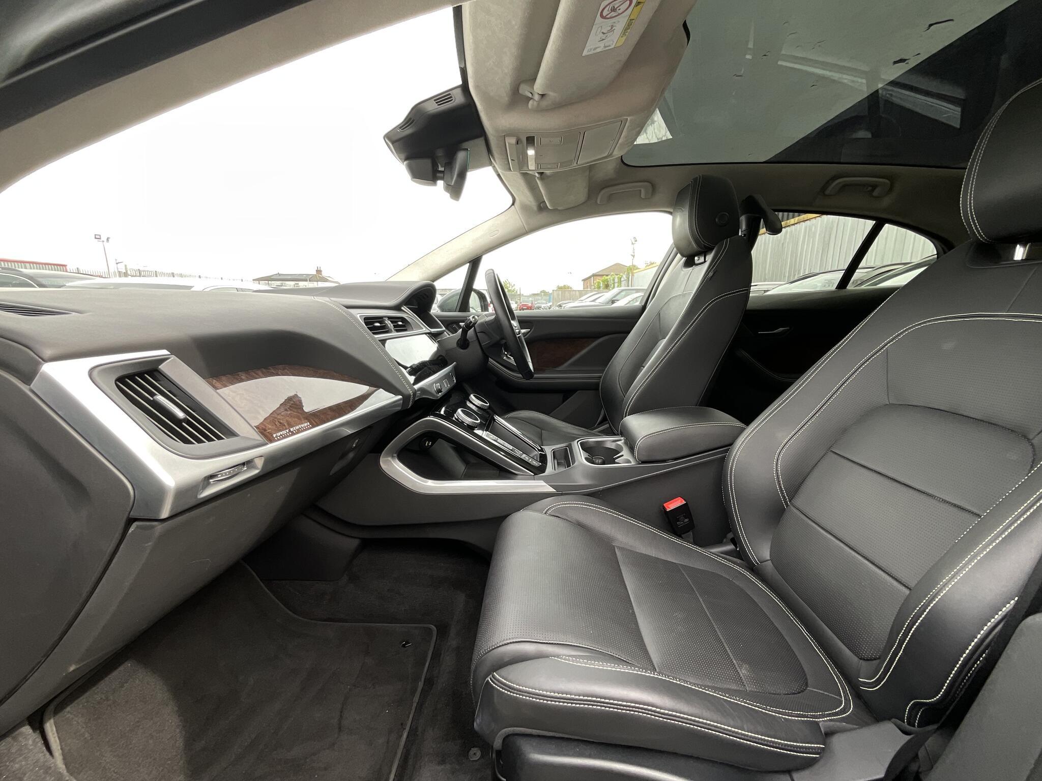 Jaguar I-Pace - Image 19