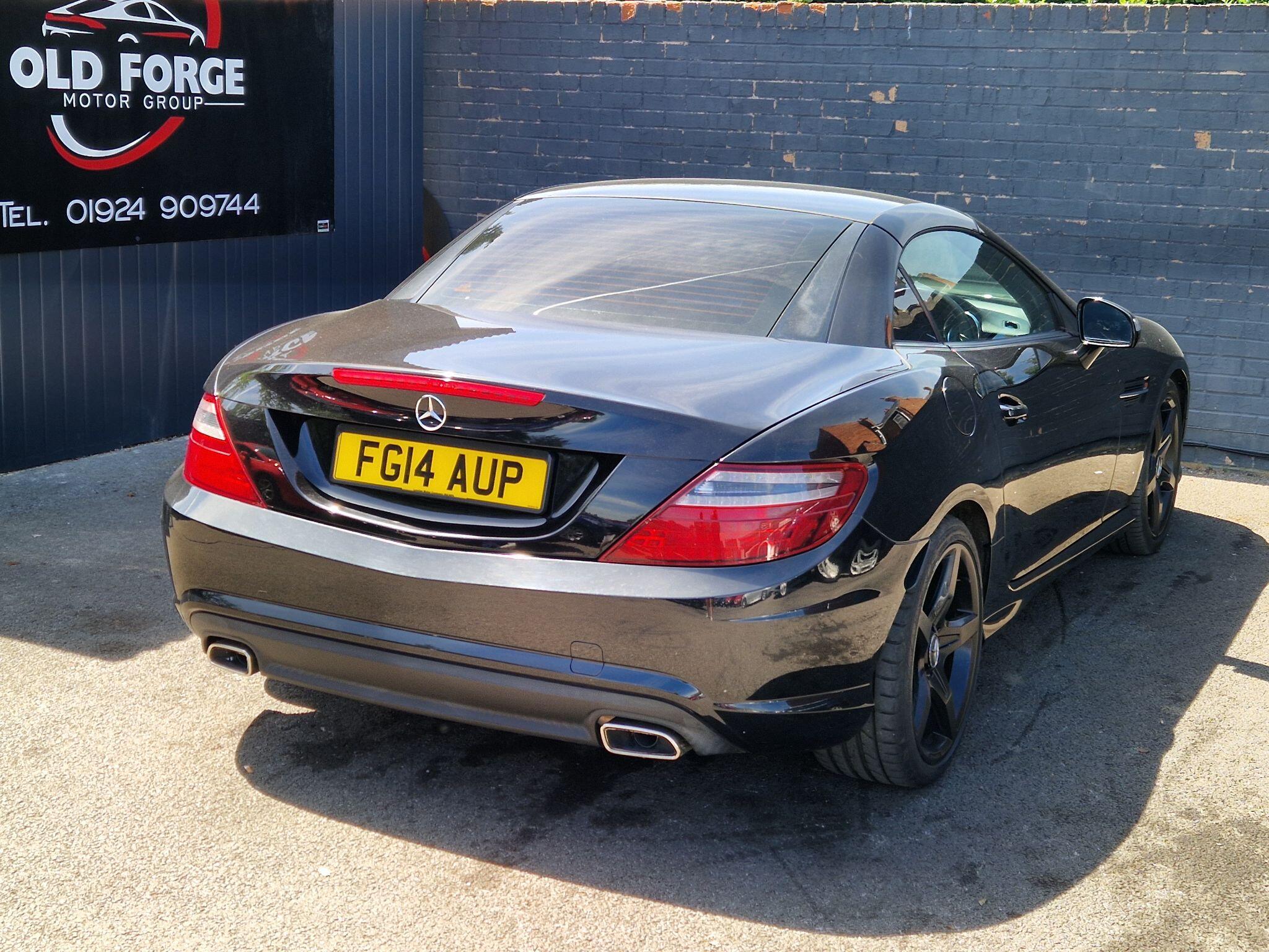 Mercedes SLK - Image 14