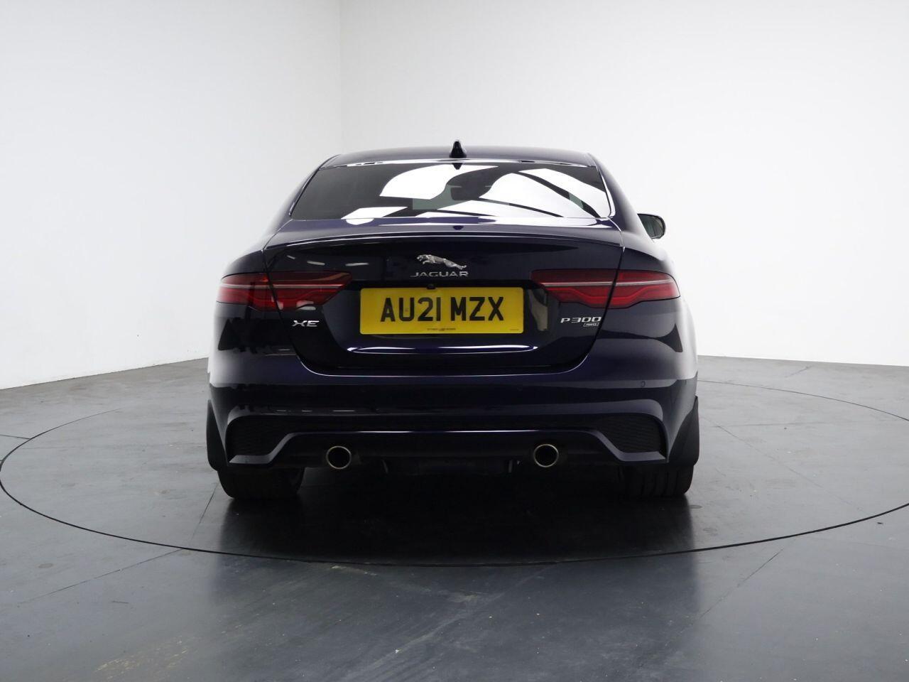 Jaguar XE - Image 11